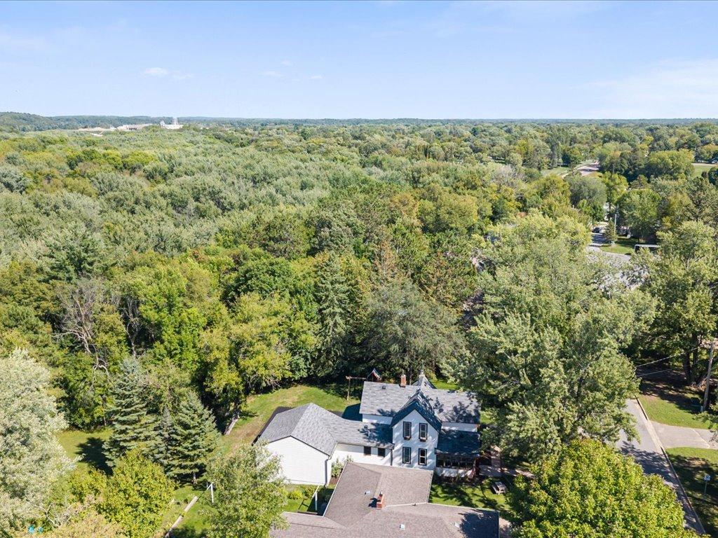1910 single family home for sale at 905 Bluff Avenue in Brainerd, MN — 3 bed, 2 bath (photo 51 of 60)