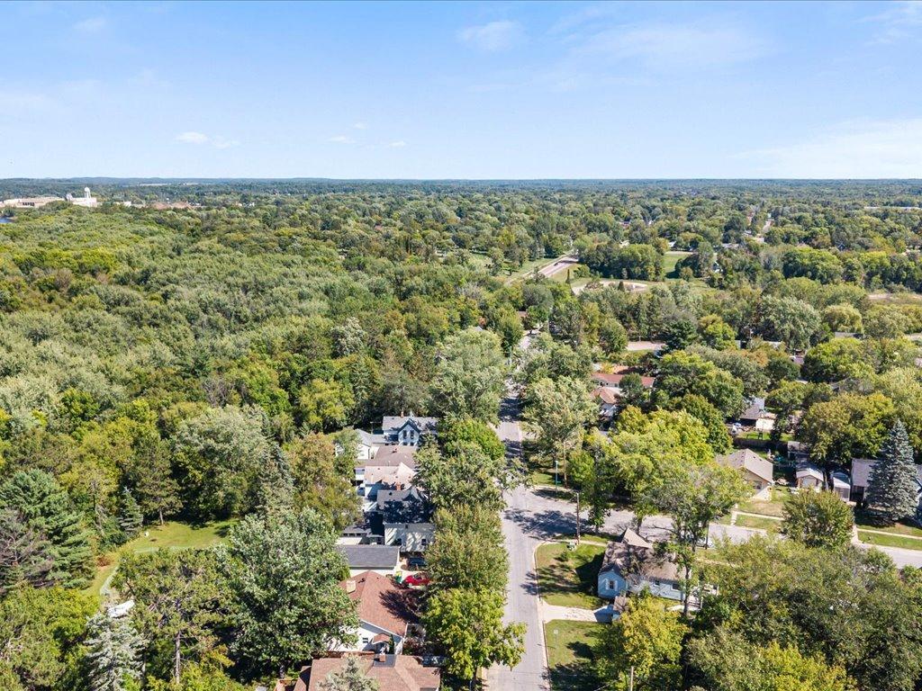1910 single family home for sale at 905 Bluff Avenue in Brainerd, MN — 3 bed, 2 bath (photo 53 of 60)