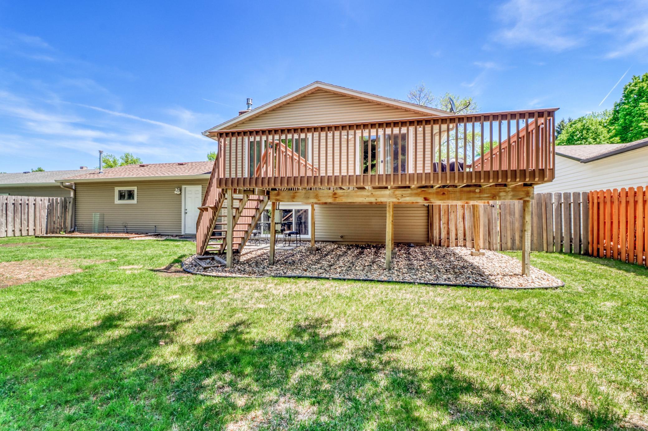 1975 single family home for sale at 409 Oakway in Moorhead, MN — 4 bed, 2 bath (photo 50 of 50)