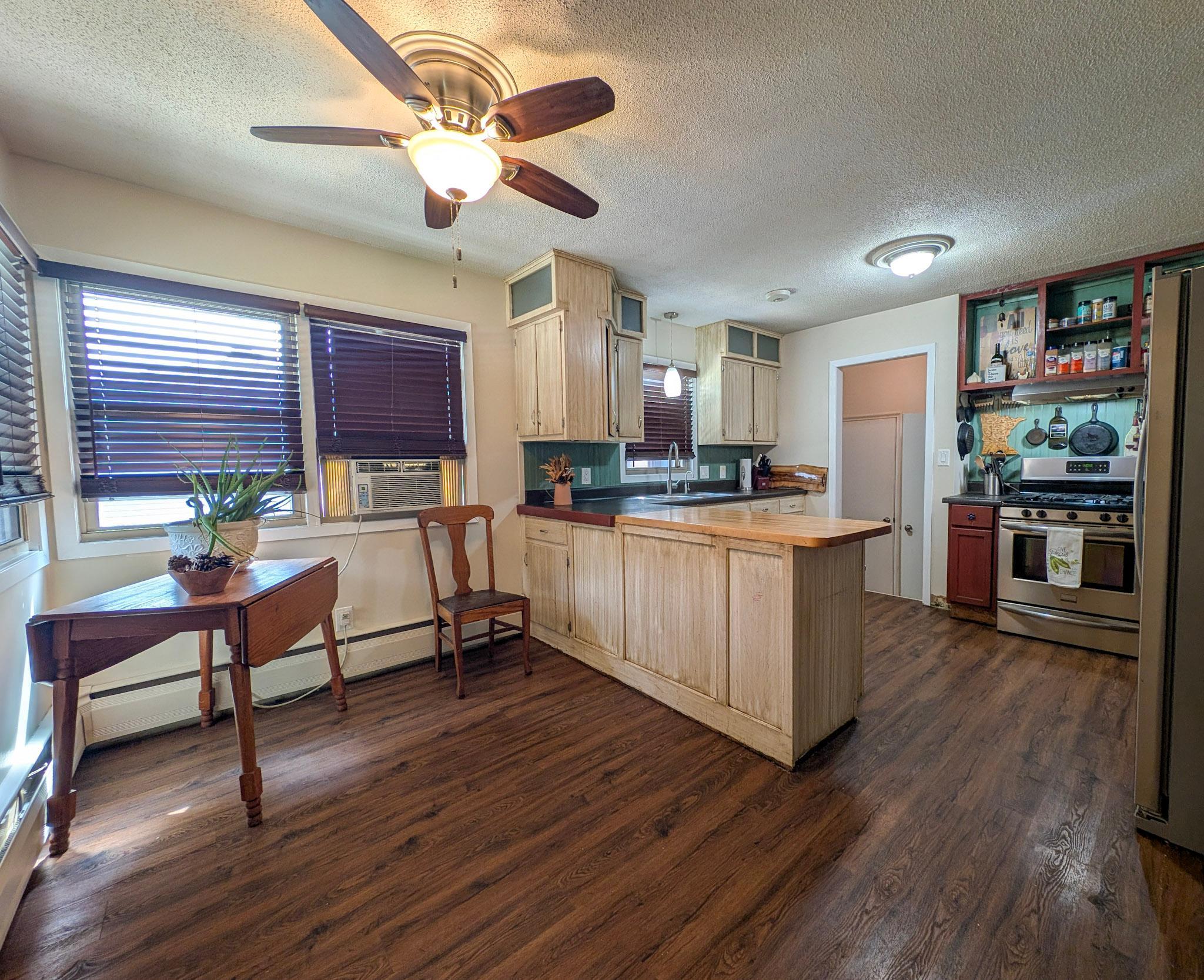 1958 single family home for sale at 145 5th Street NW in Perham, MN — 3 bed, 2 bath (photo 3 of 22)
