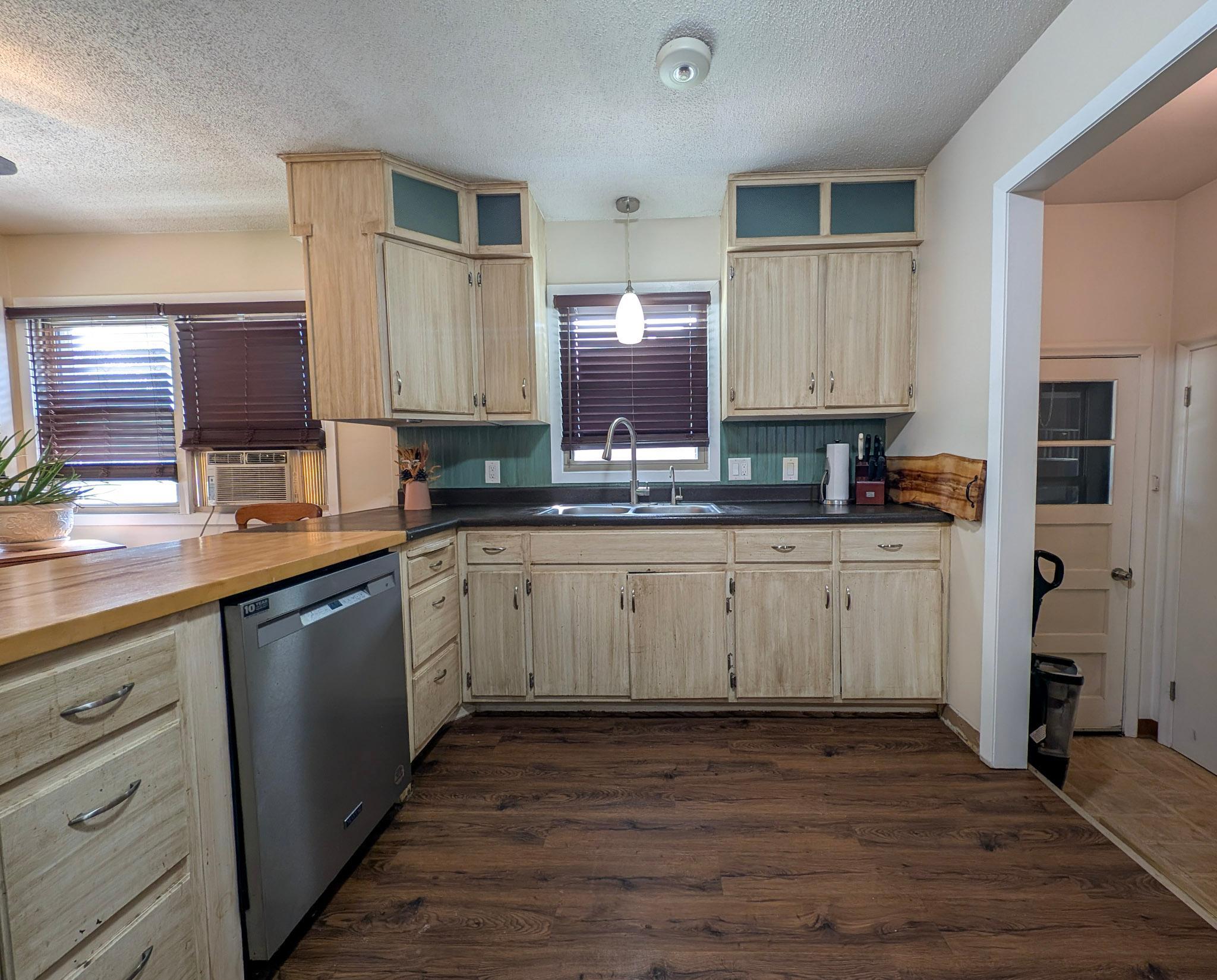 1958 single family home for sale at 145 5th Street NW in Perham, MN — 3 bed, 2 bath (photo 5 of 22)