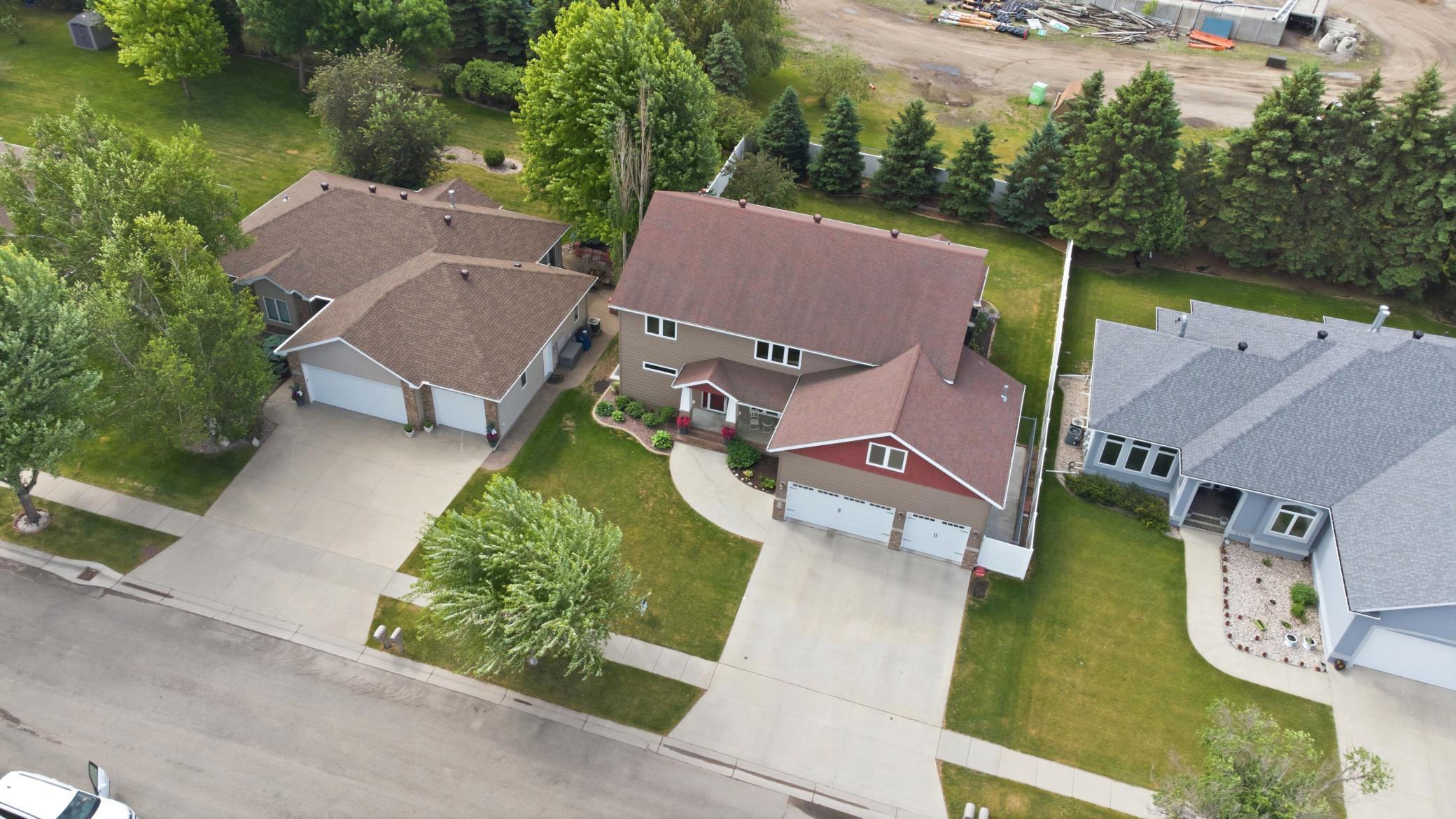2012 single family home for sale at 965 18th Avenue Circle N in Moorhead, MN — 6 bed, 5 bath