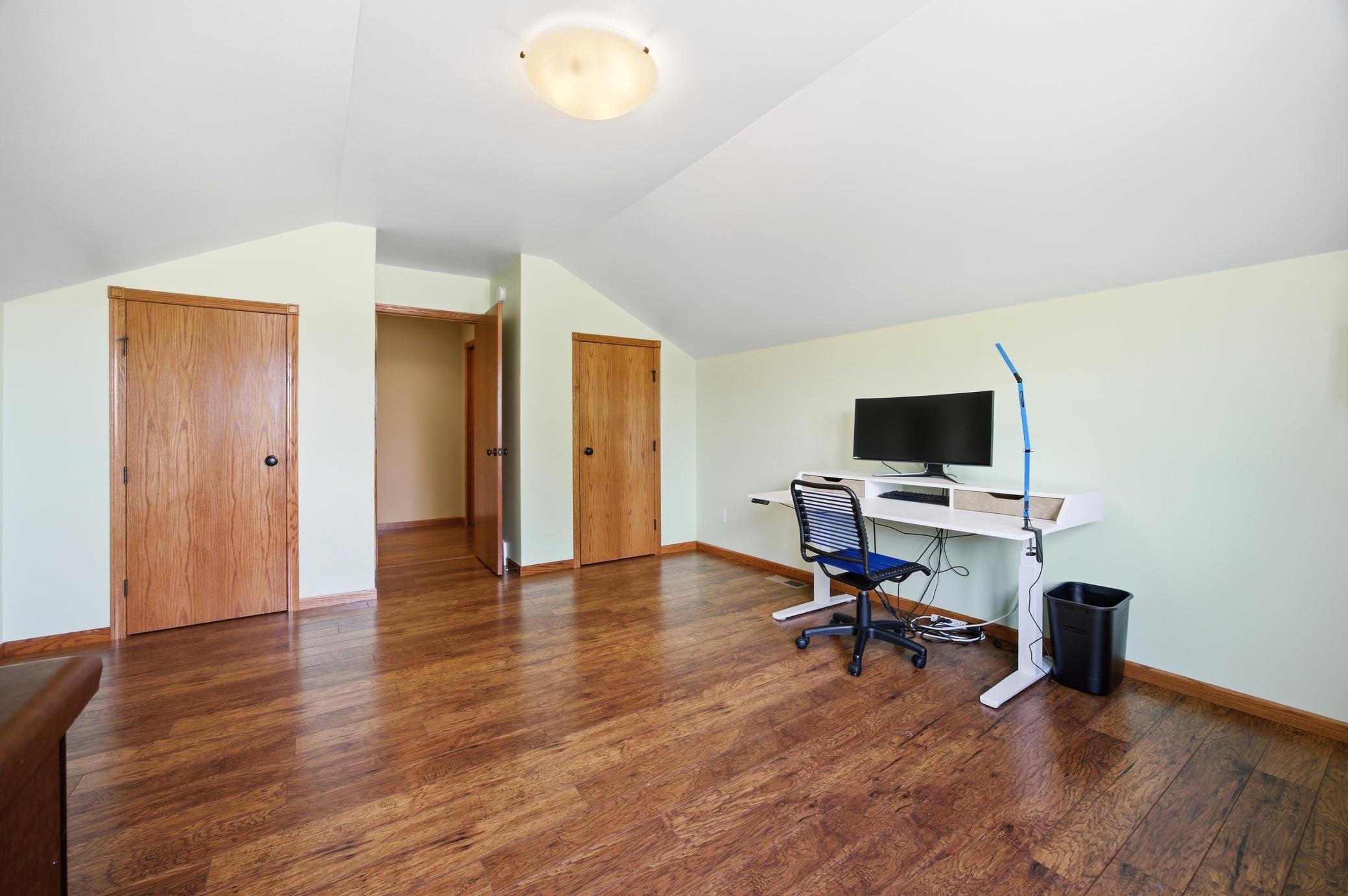 2012 single family home for sale at 965 18th Avenue Circle N in Moorhead, MN — 6 bed, 5 bath (photo 47 of 64)