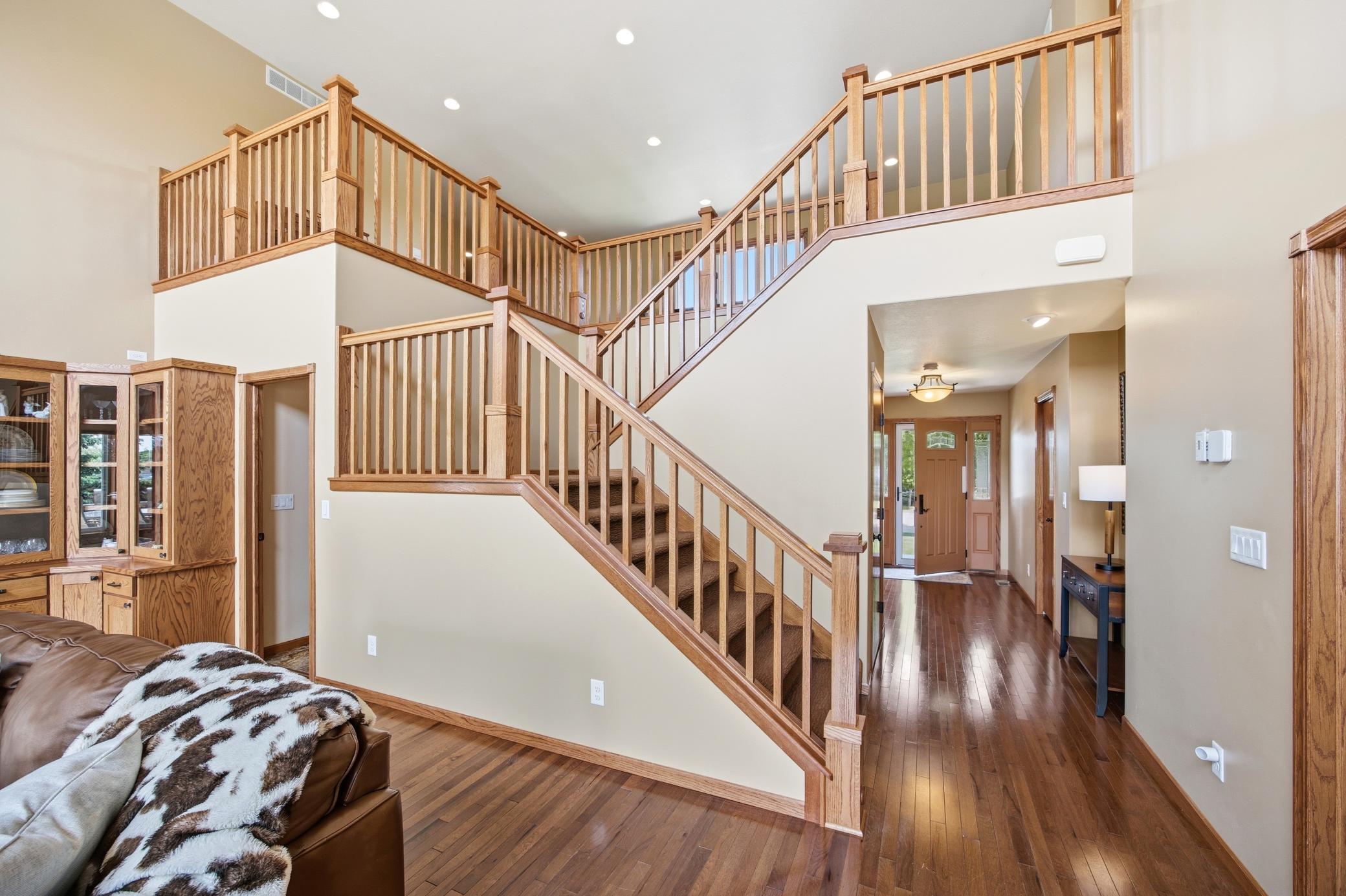 2012 single family home for sale at 965 18th Avenue Circle N in Moorhead, MN — 6 bed, 5 bath (photo 10 of 64)