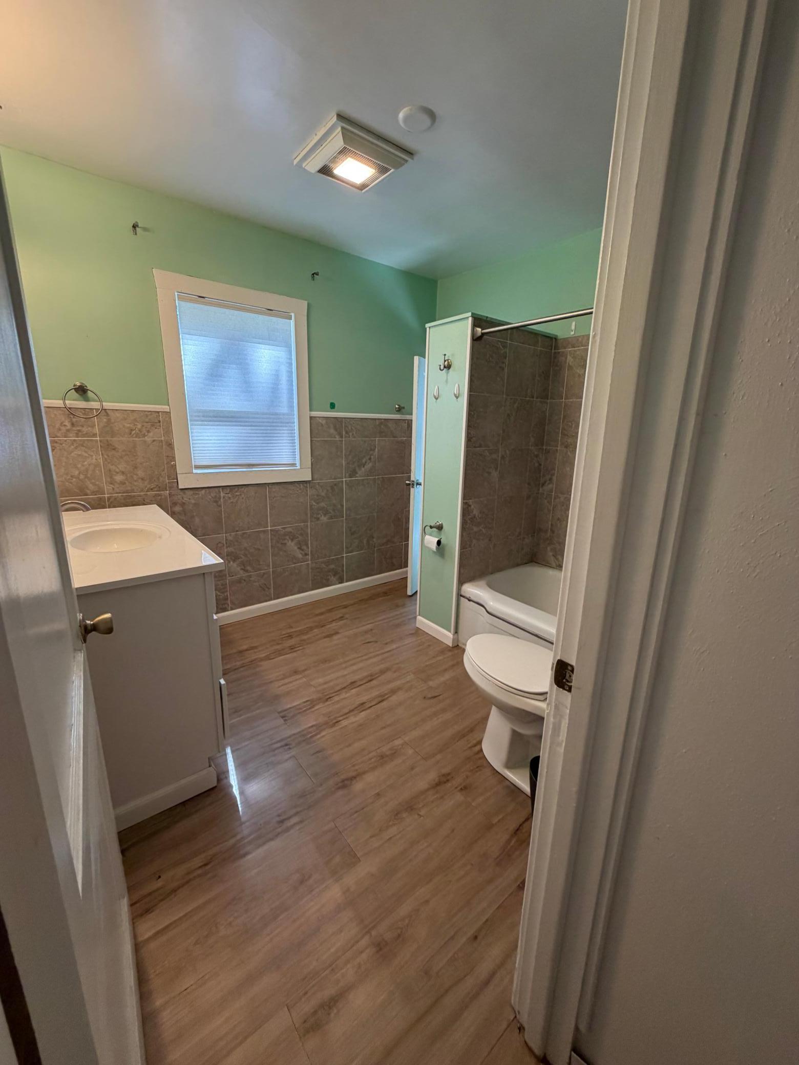 1925 single family home for sale at 424 2ND Street NW in Mahnomen, MN — 5 bed, 2 bath (photo 14 of 30)