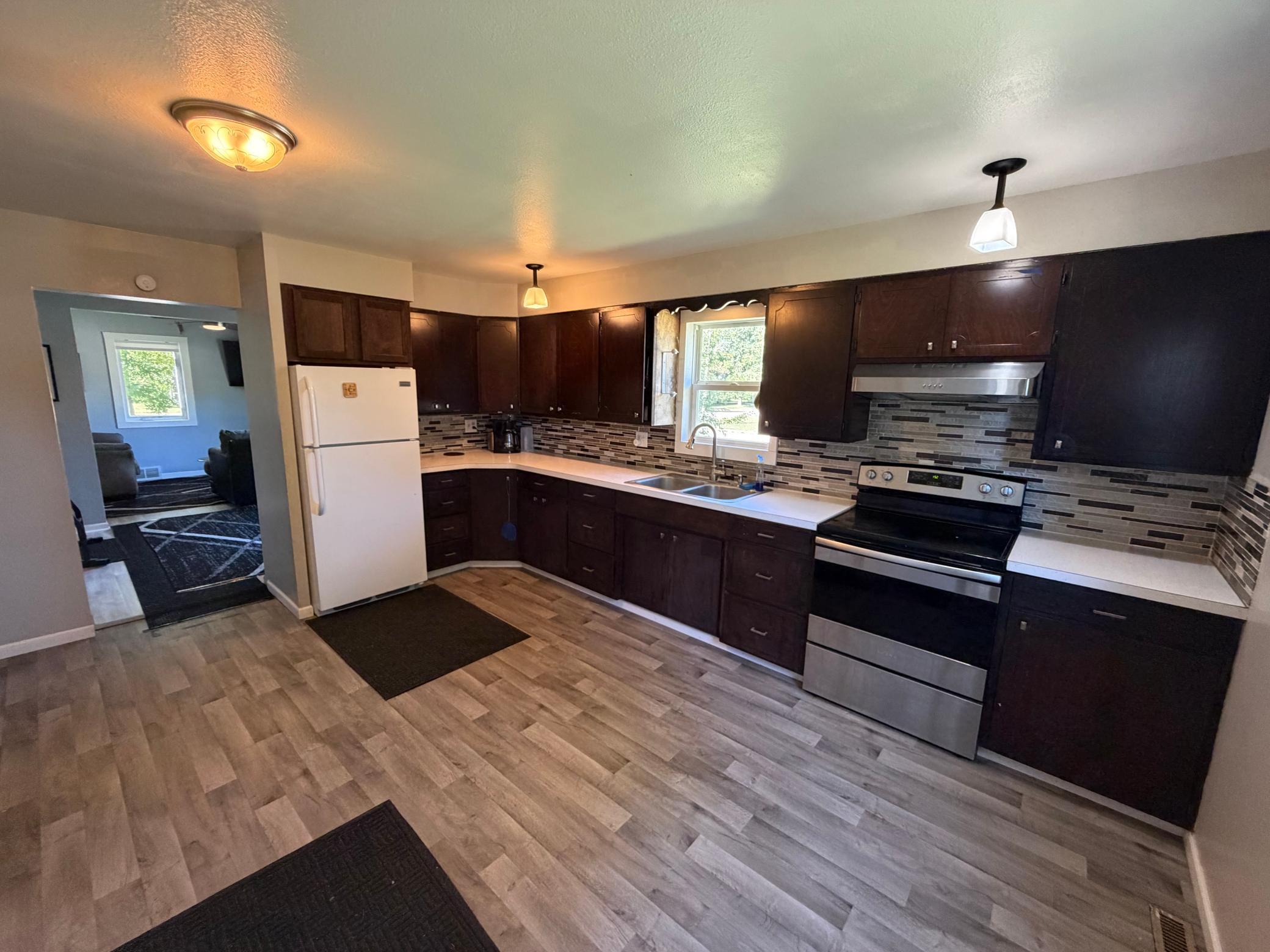 1925 single family home for sale at 424 2ND Street NW in Mahnomen, MN — 5 bed, 2 bath (photo 7 of 30)