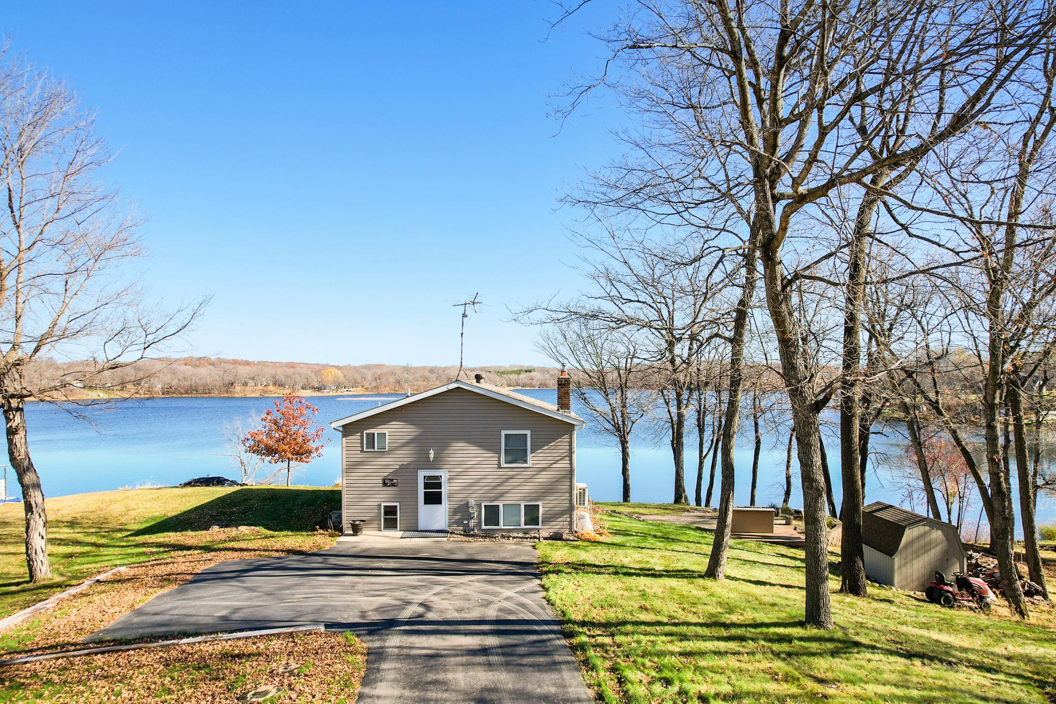 1974 single family home for sale at 32628 Heilberger Drive in Erhard, MN — 3 bed, 2 bath (photo 3 of 67)