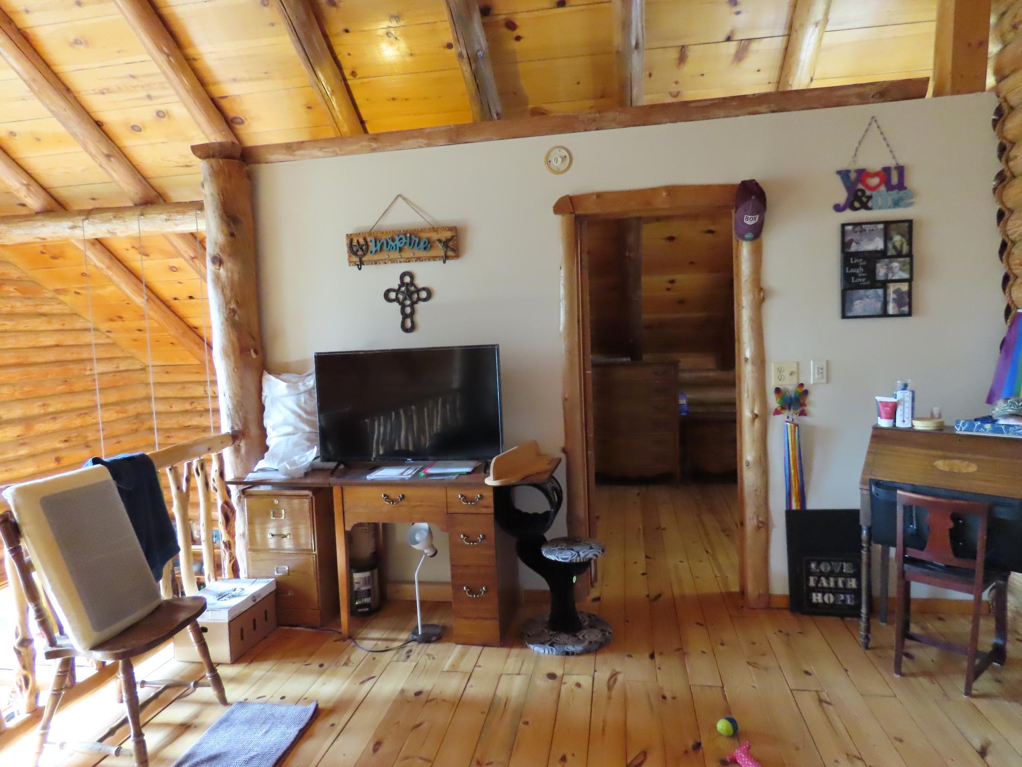 2005 single family home for sale at 910 Pine Street in Park Rapids, MN — 3 bed, 3 bath (photo 17 of 47)