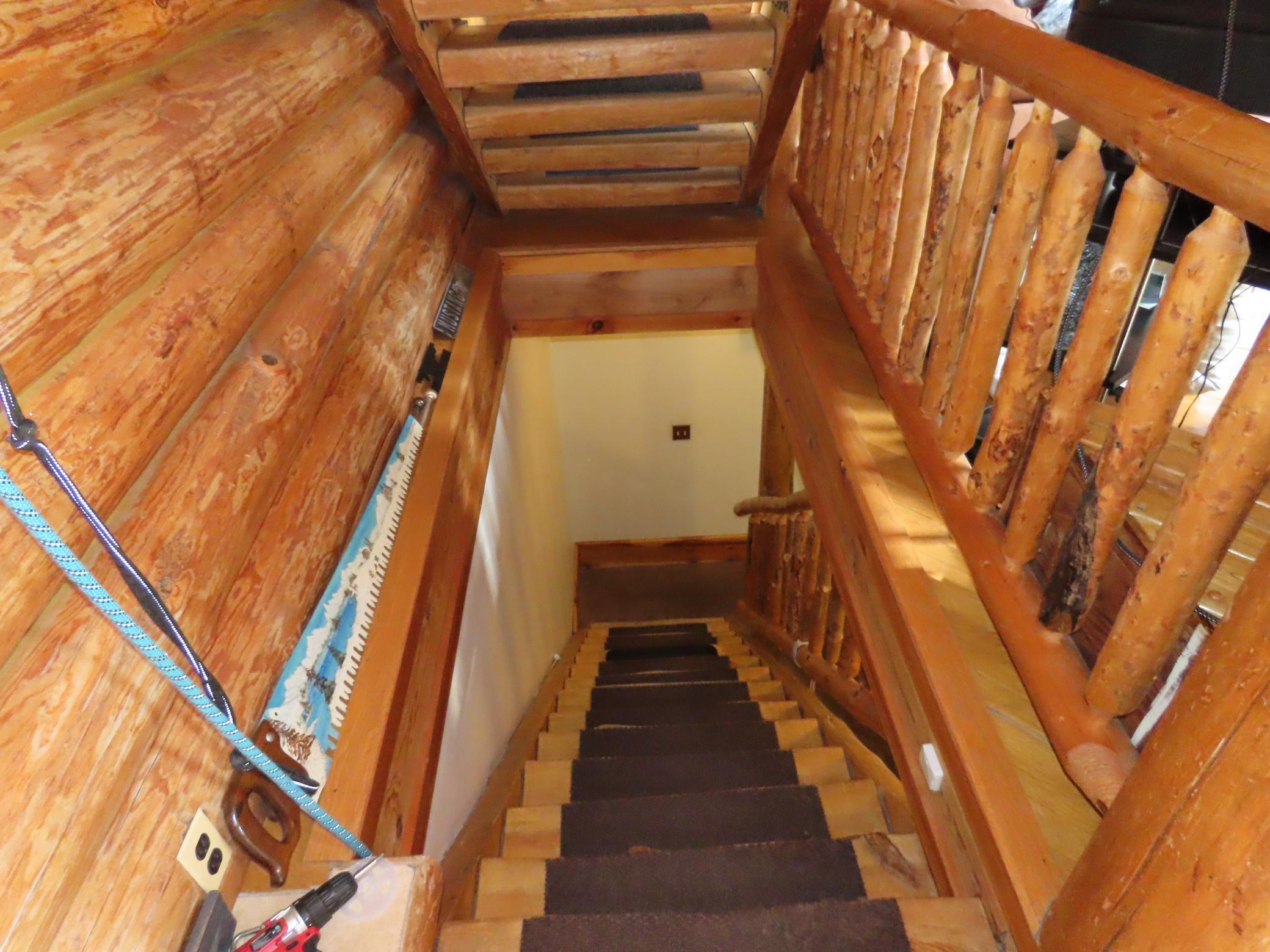 2005 single family home for sale at 910 Pine Street in Park Rapids, MN — 3 bed, 3 bath (photo 25 of 47)