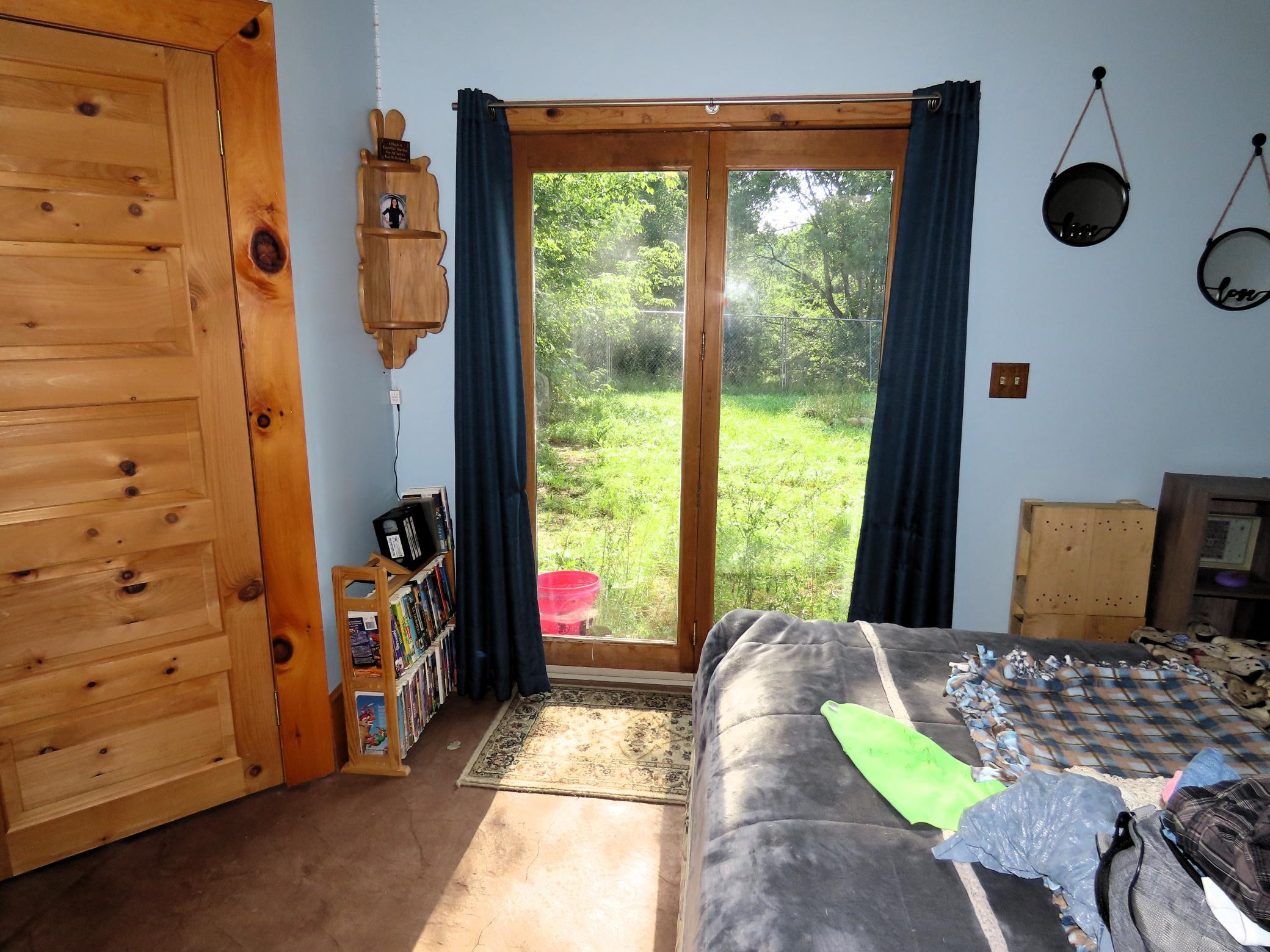 2005 single family home for sale at 910 Pine Street in Park Rapids, MN — 3 bed, 3 bath (photo 28 of 47)