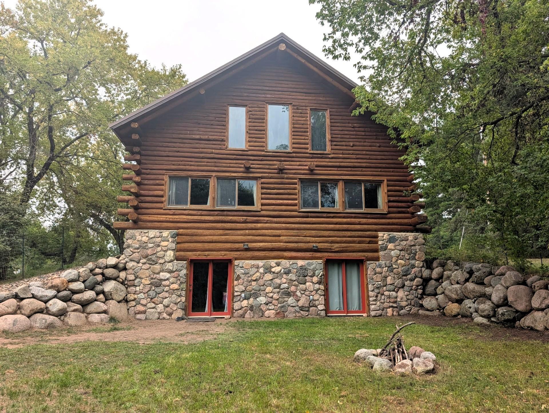 2005 single family home for sale at 910 Pine Street in Park Rapids, MN — 3 bed, 3 bath (photo 34 of 47)