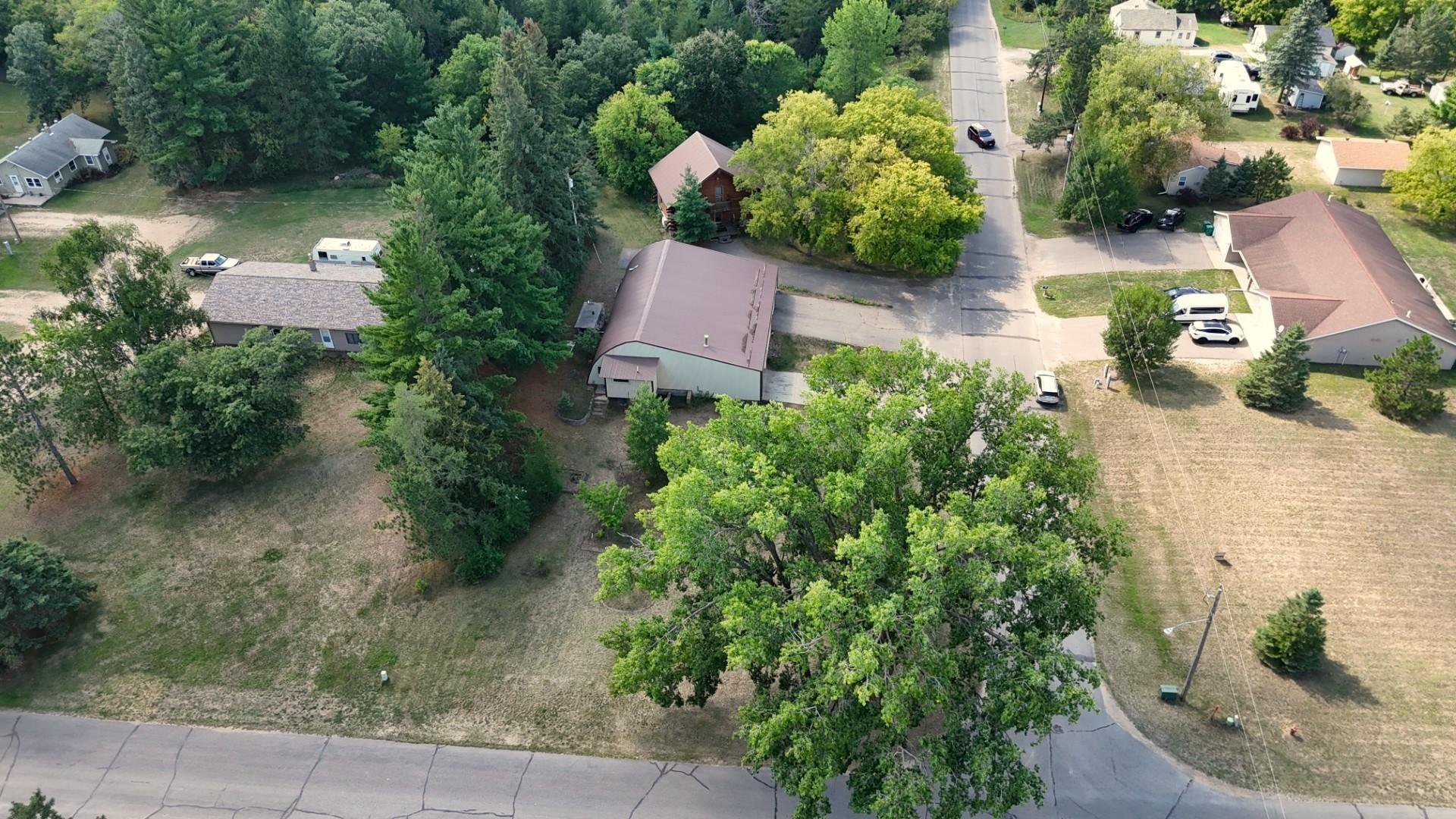 2005 single family home for sale at 910 Pine Street in Park Rapids, MN — 3 bed, 3 bath (photo 36 of 47)