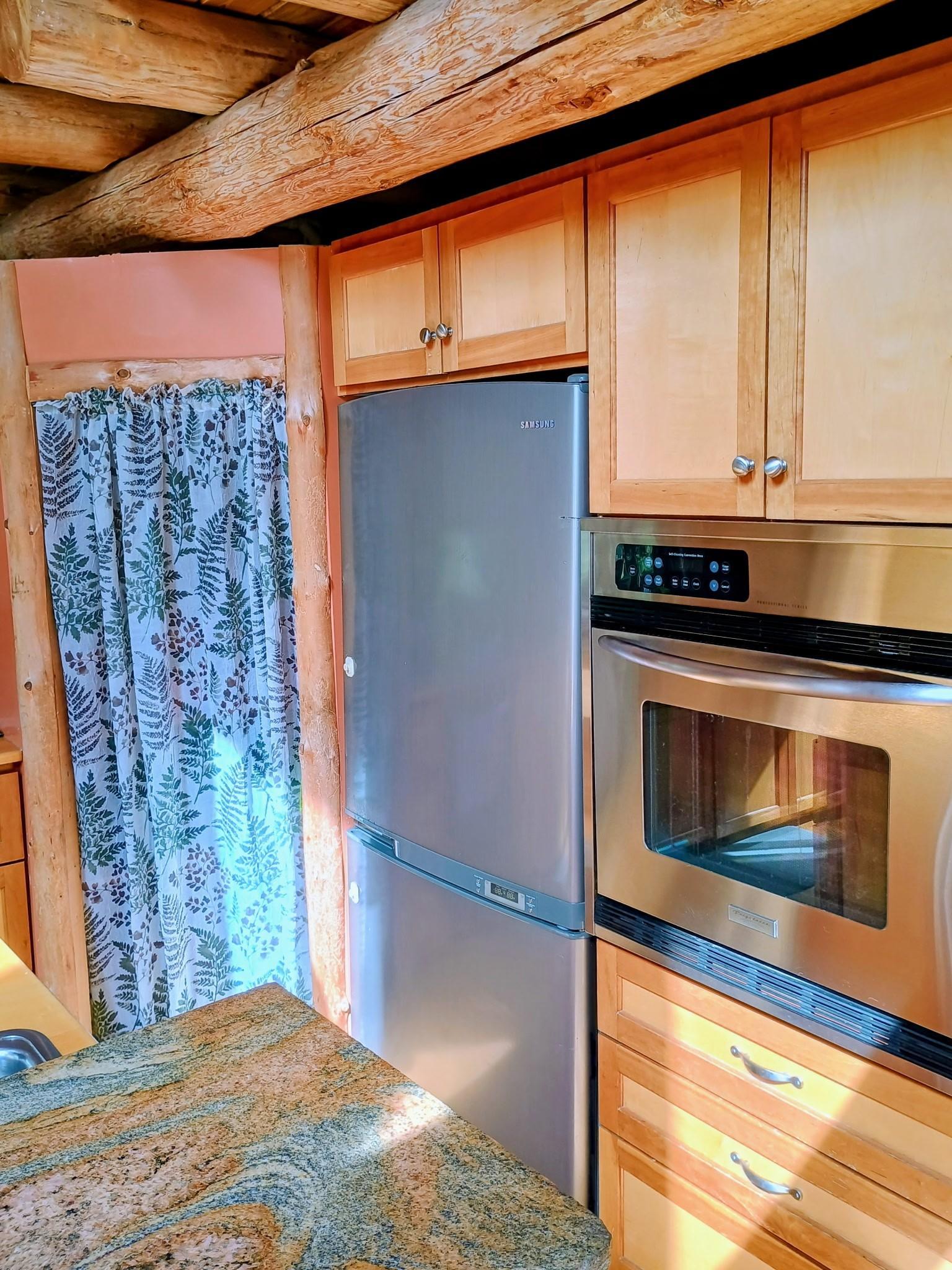 2005 single family home for sale at 910 Pine Street in Park Rapids, MN — 3 bed, 3 bath (photo 10 of 47)
