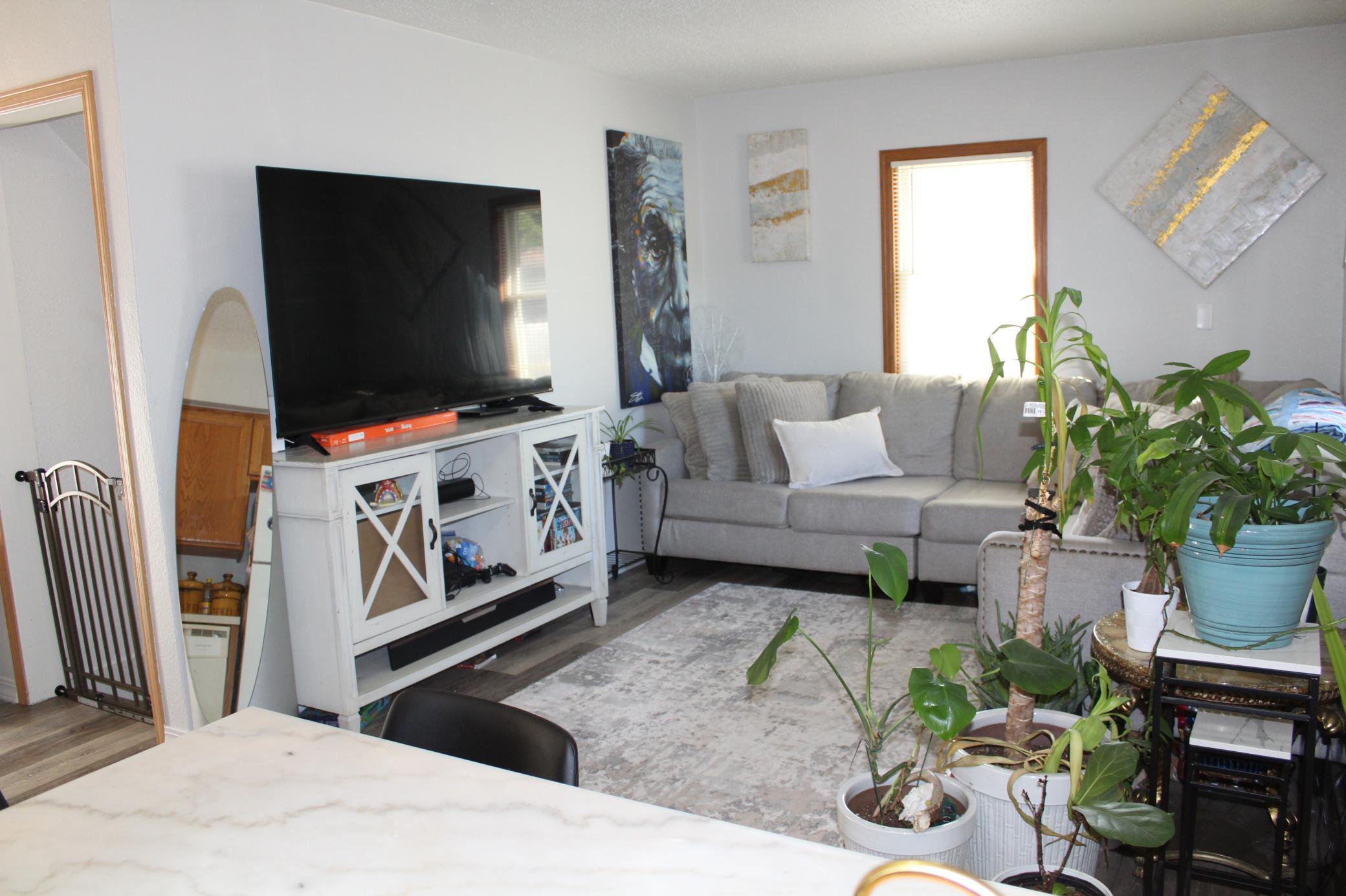 1951 duplex for sale at 1806-1808 S 8th Avenue S in Fargo, ND — 4 bed, 2 bath (photo 24 of 37)