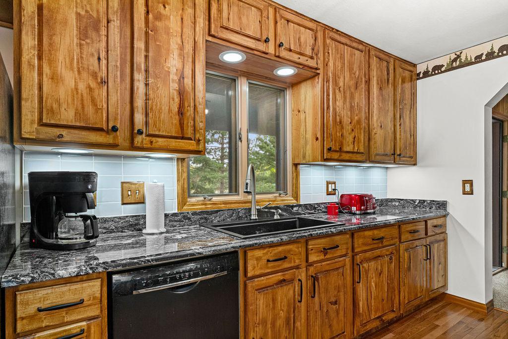 1950 single family home for sale at 34812 E County Road 218 in Grand Rapids, MN — 3 bed, 3 bath (photo 15 of 59)