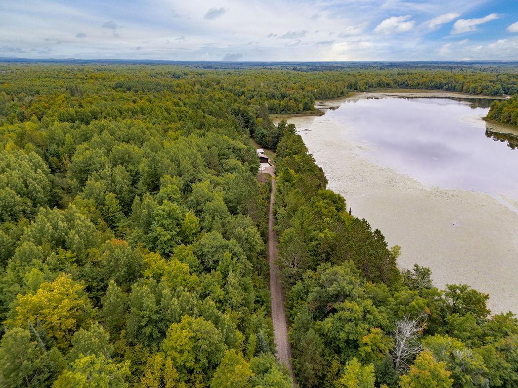 1950 single family home for sale at 34812 E County Road 218 in Grand Rapids, MN — 3 bed, 3 bath (photo 7 of 59)
