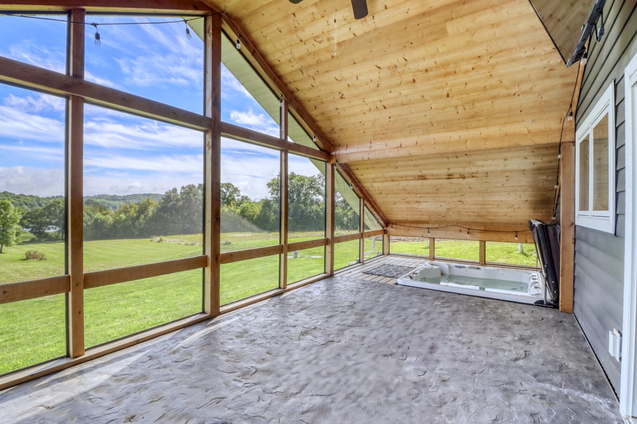 2018 single family home for sale at 24718 W Elbow Road in Pelican Rapids, MN — 3 bed, 2 bath (photo 12 of 85)