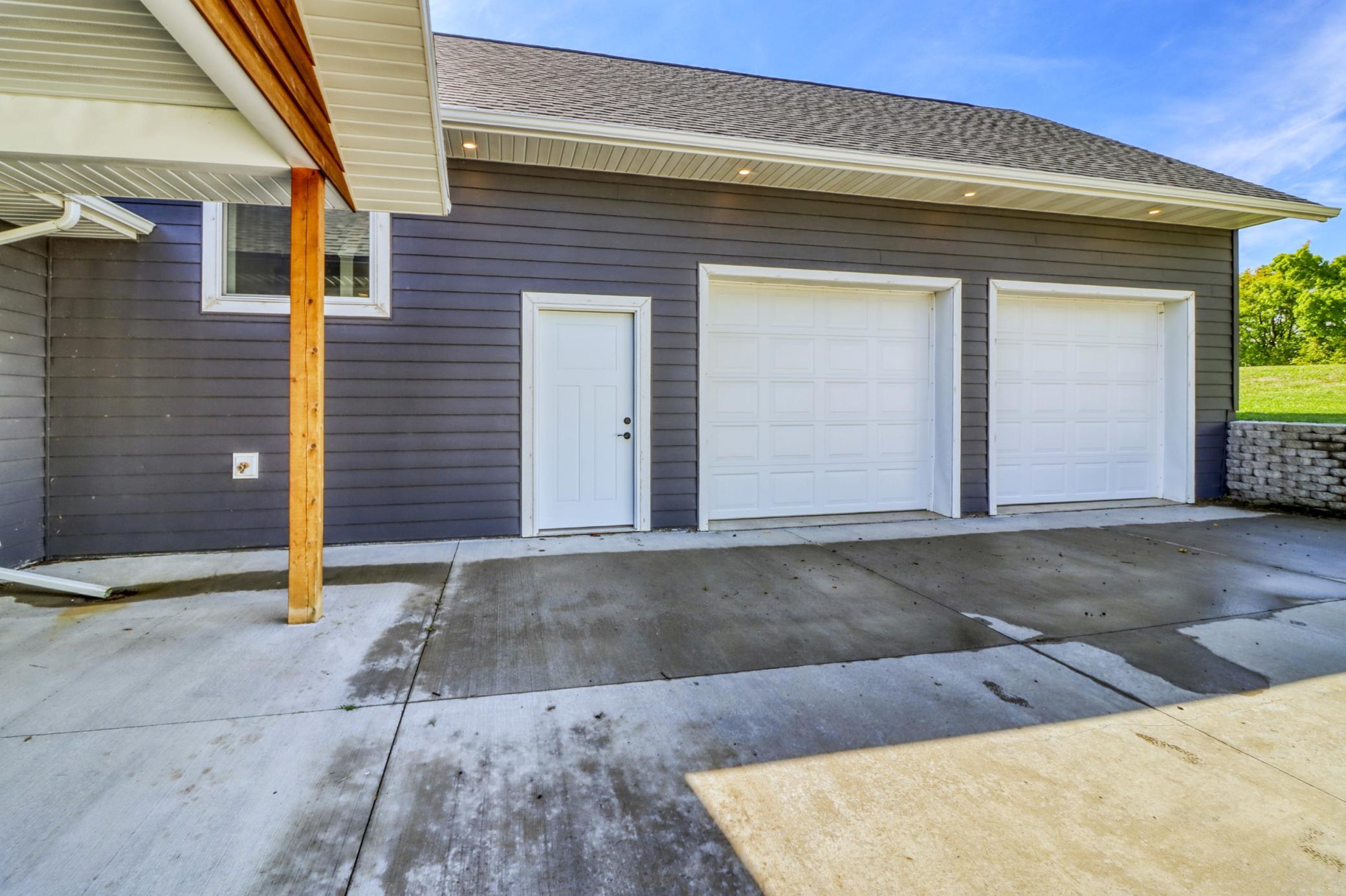 2018 single family home for sale at 24718 W Elbow Road in Pelican Rapids, MN — 3 bed, 2 bath (photo 6 of 85)