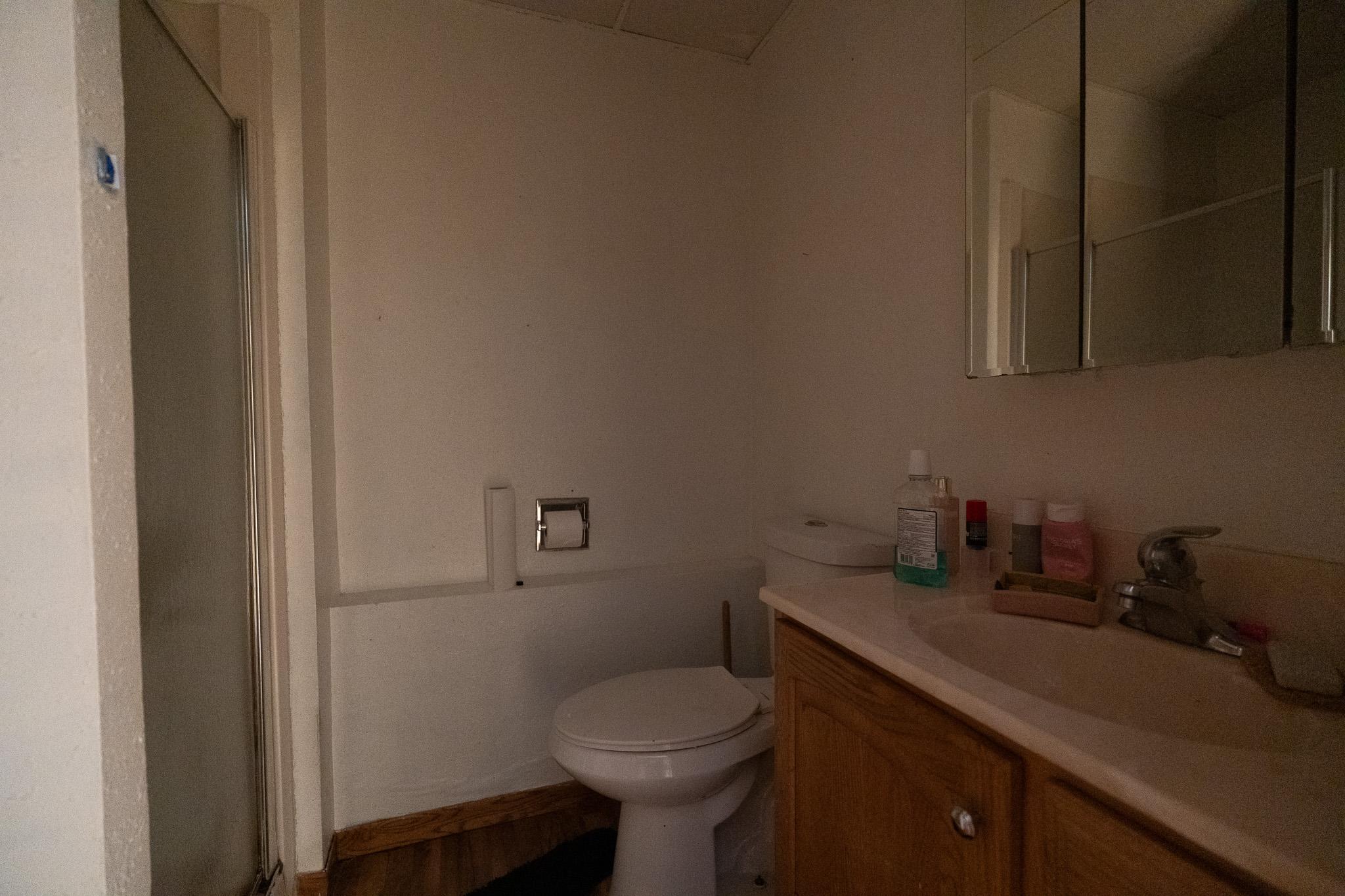 1977 single family home for sale at 202 11th Avenue E in West Fargo, ND — 3 bed, 2 bath (photo 17 of 27)