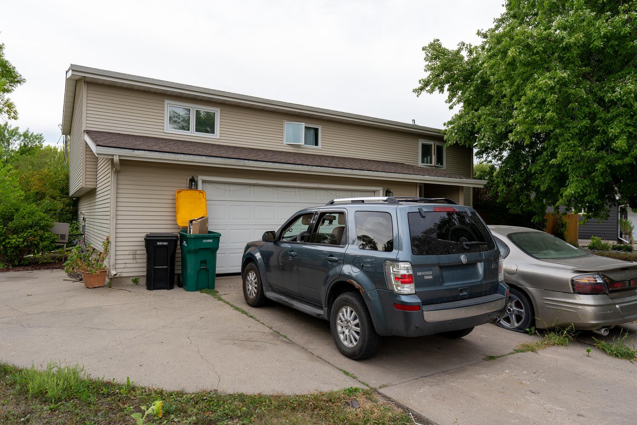 1977 single family home for sale at 202 11th Avenue E in West Fargo, ND — 3 bed, 2 bath (photo 18 of 27)
