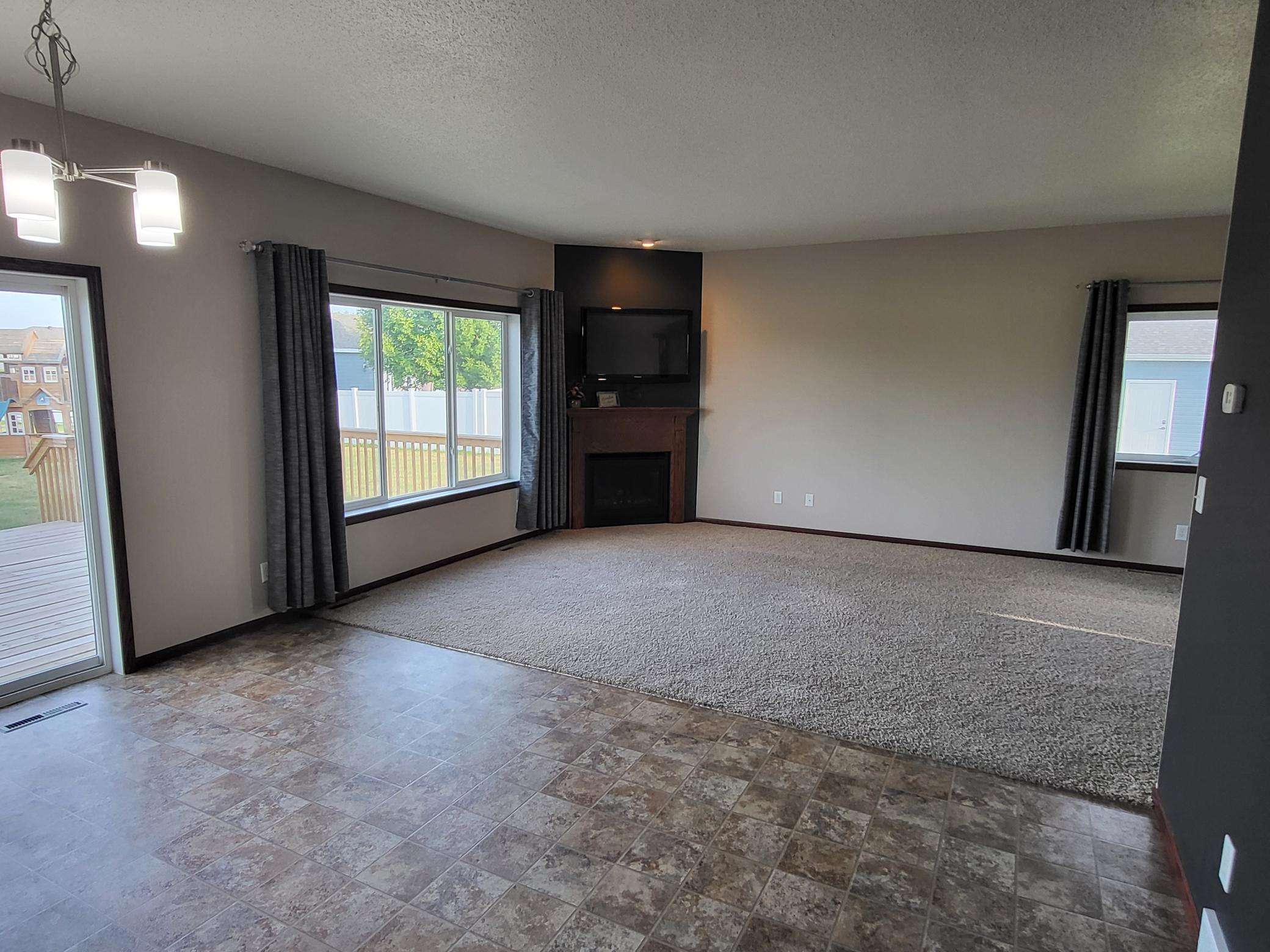 2006 single family home for sale at 3698 N Sedona Drive in West Fargo, ND — 5 bed, 4 bath (photo 15 of 48)