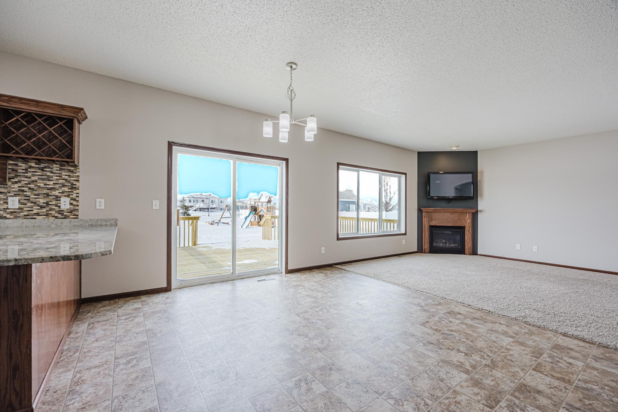 2006 single family home for sale at 3698 N Sedona Drive in West Fargo, ND — 5 bed, 4 bath (photo 18 of 48)