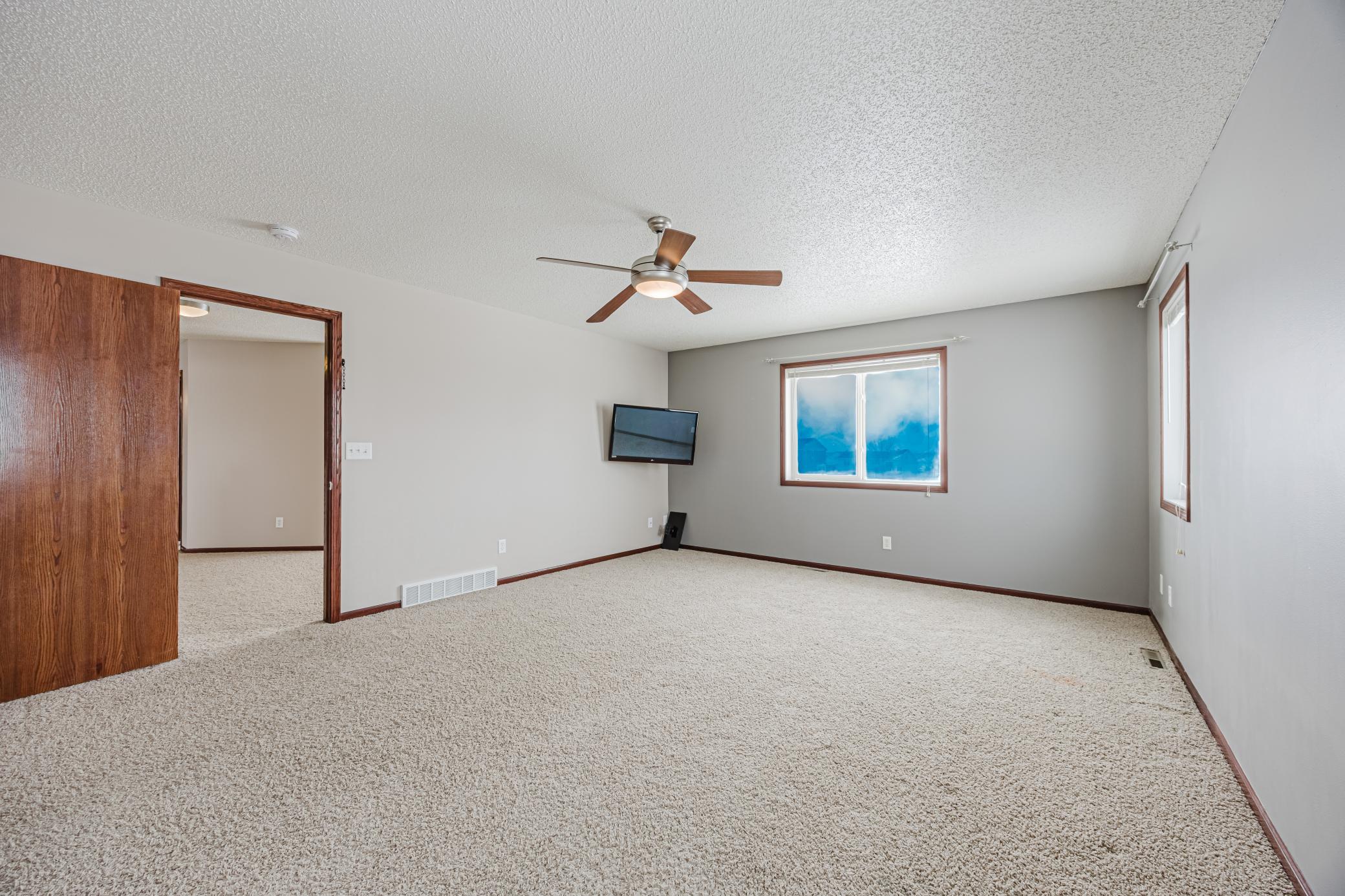 2006 single family home for sale at 3698 N Sedona Drive in West Fargo, ND — 5 bed, 4 bath (photo 28 of 48)