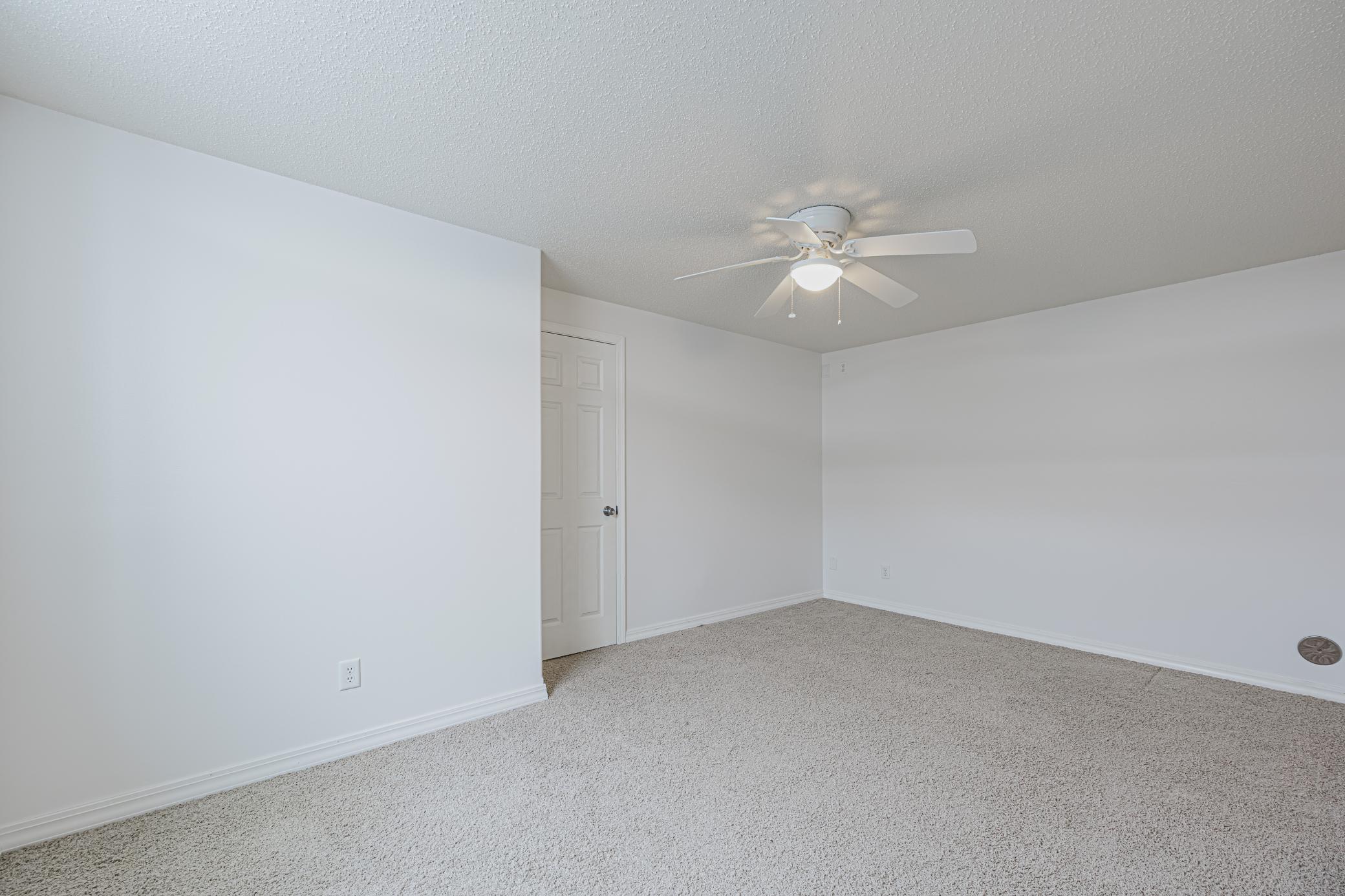 2006 single family home for sale at 3698 N Sedona Drive in West Fargo, ND — 5 bed, 4 bath (photo 42 of 48)