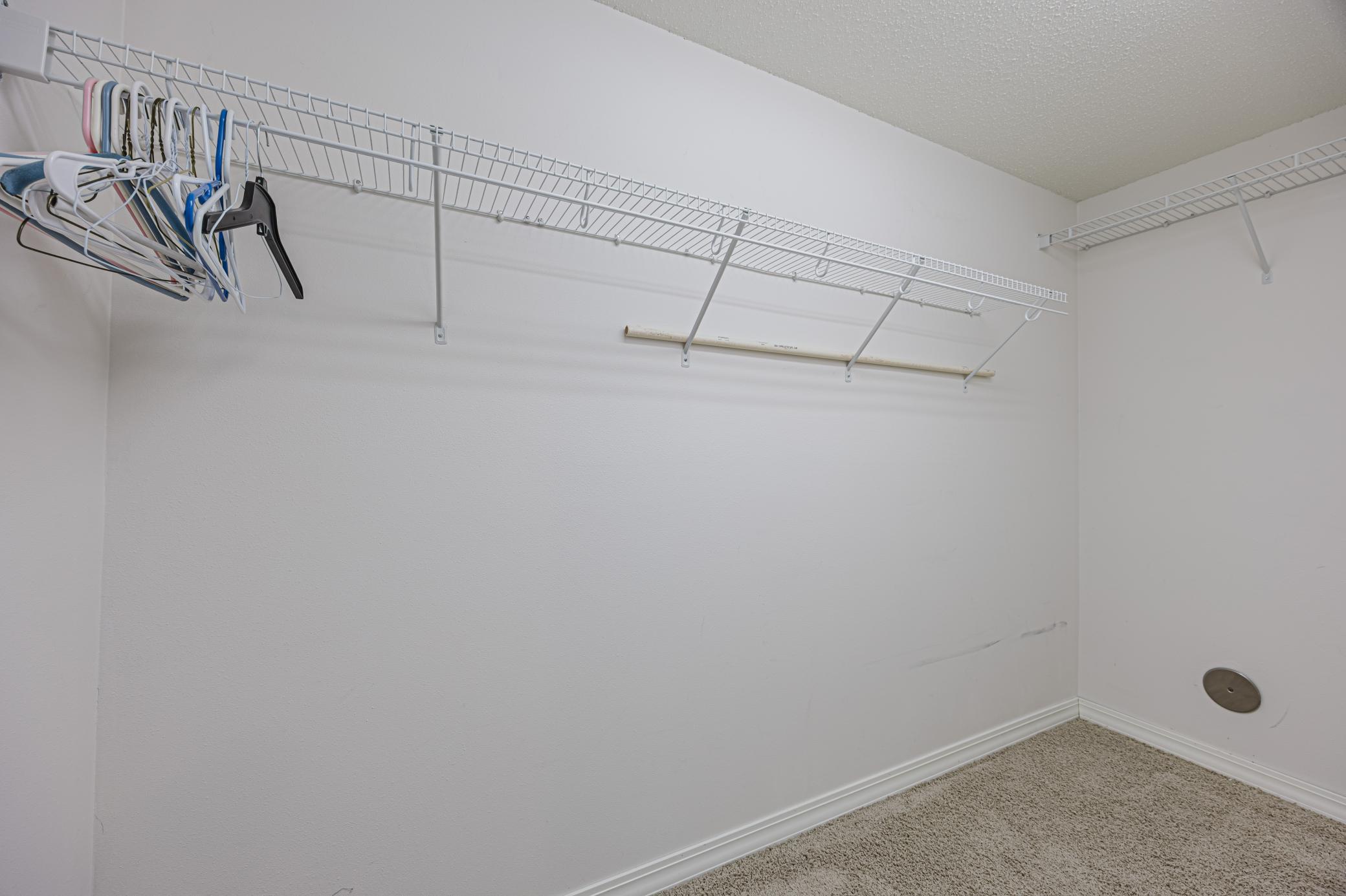 2006 single family home for sale at 3698 N Sedona Drive in West Fargo, ND — 5 bed, 4 bath (photo 46 of 48)