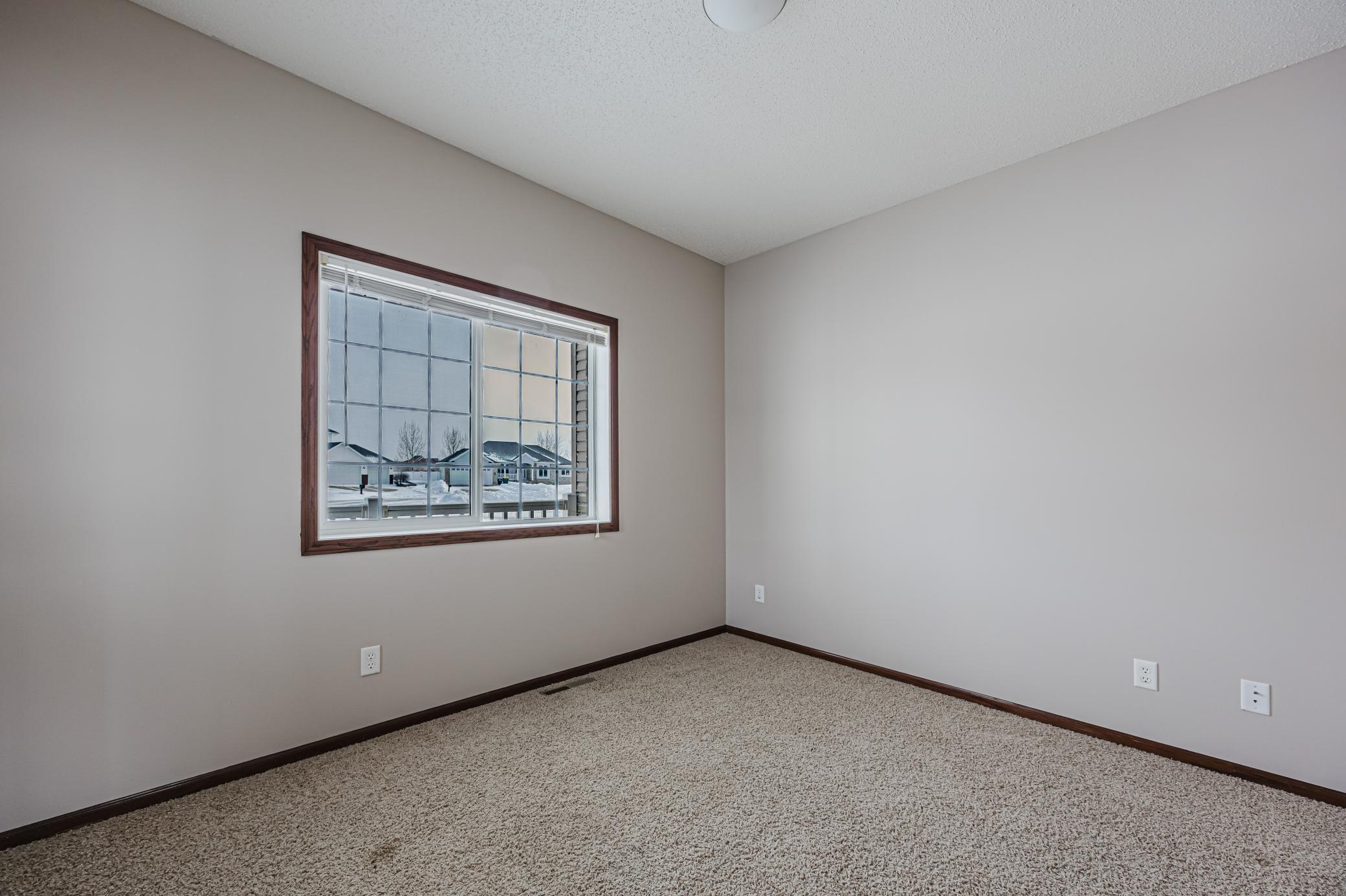 2006 single family home for sale at 3698 N Sedona Drive in West Fargo, ND — 5 bed, 4 bath (photo 6 of 48)