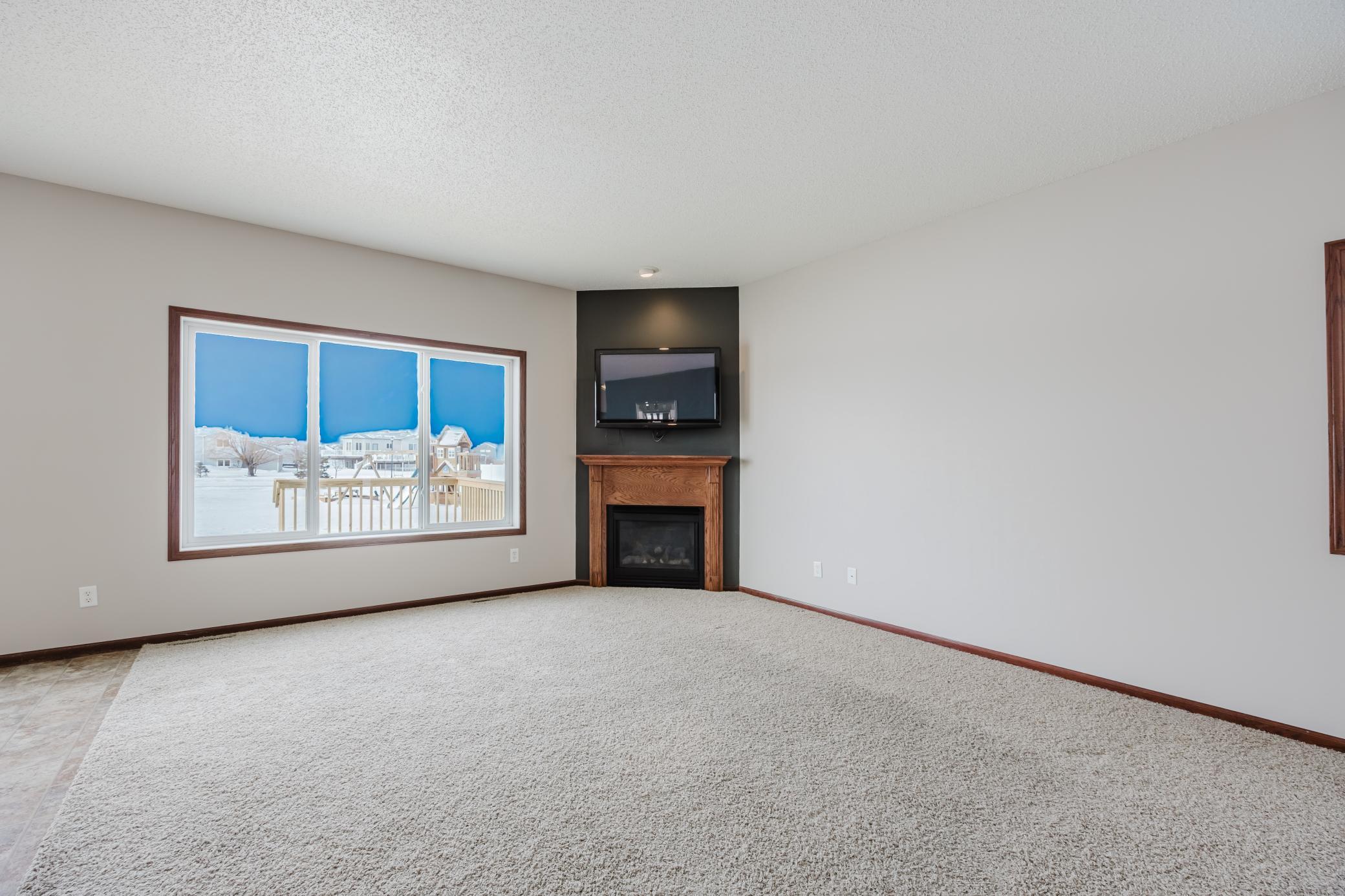2006 single family home for sale at 3698 N Sedona Drive in West Fargo, ND — 5 bed, 4 bath (photo 7 of 48)