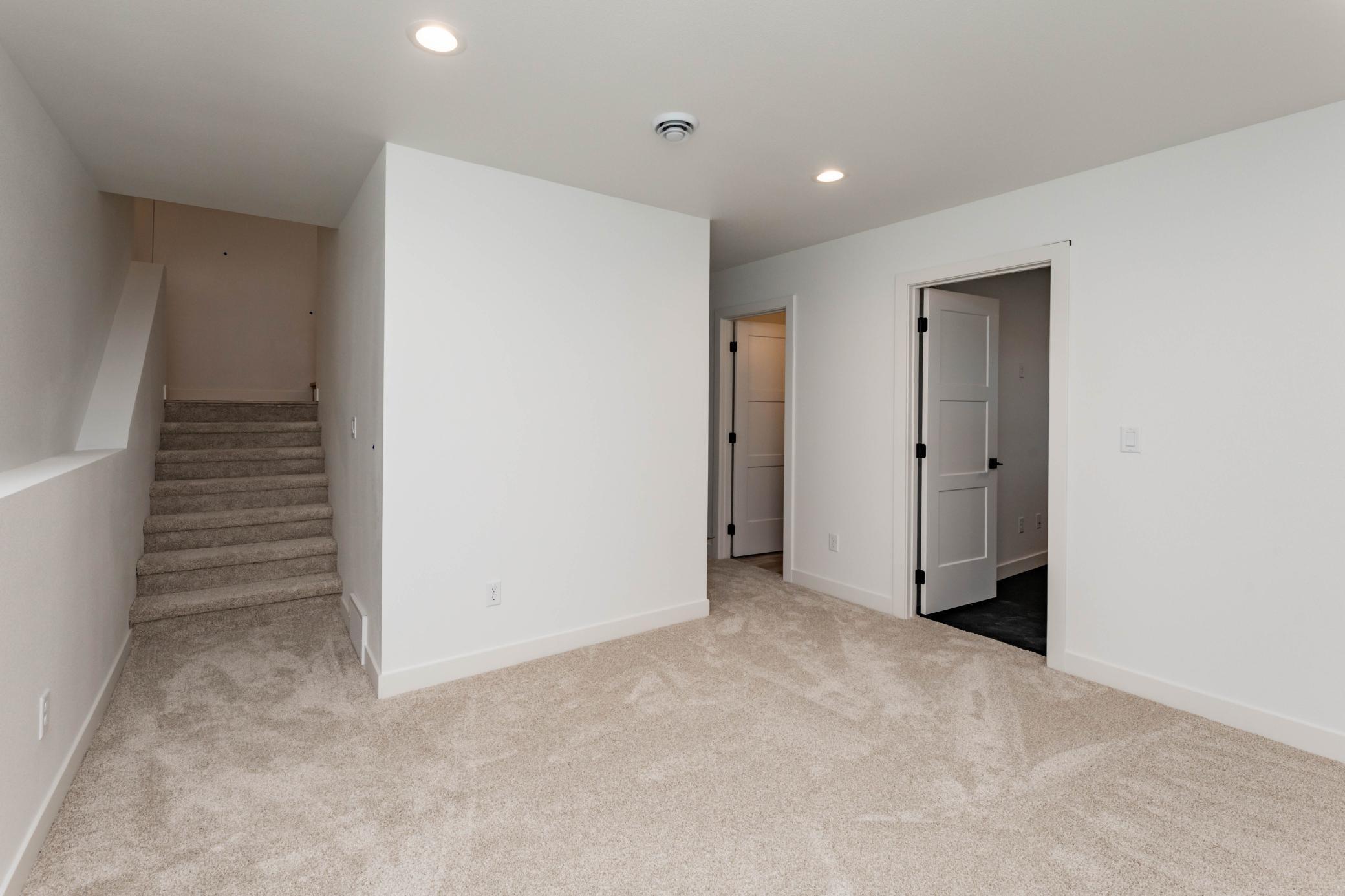 2026 single family home for sale at 2515 Valley View in Hawley, MN — 4 bed, 3 bath (photo 16 of 49)