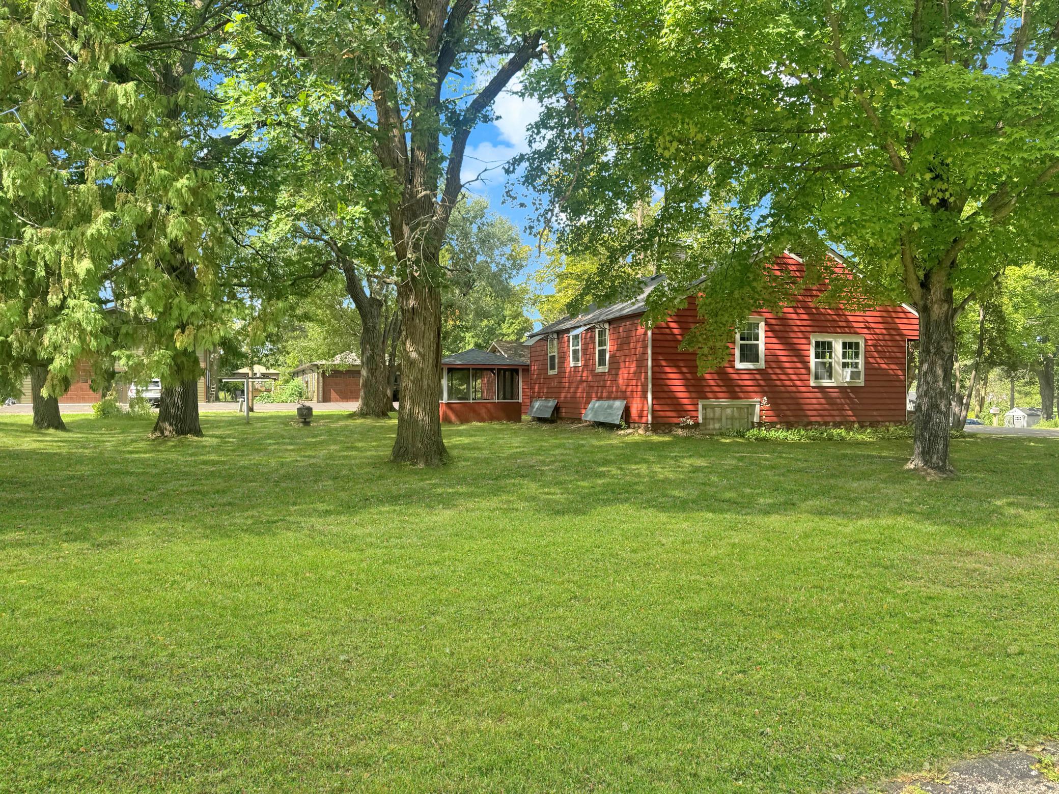 1975 single family home for sale at 800 6th Street in Ironton, MN — 2 bed, 1 bath (photo 6 of 8)