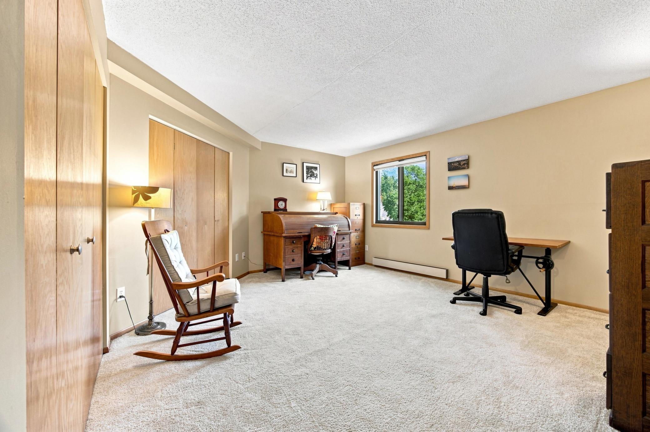 1978 condo for sale at 105 3rd Street N, Unit 203 in Moorhead, MN — 2 bed, 2 bath (photo 21 of 36)