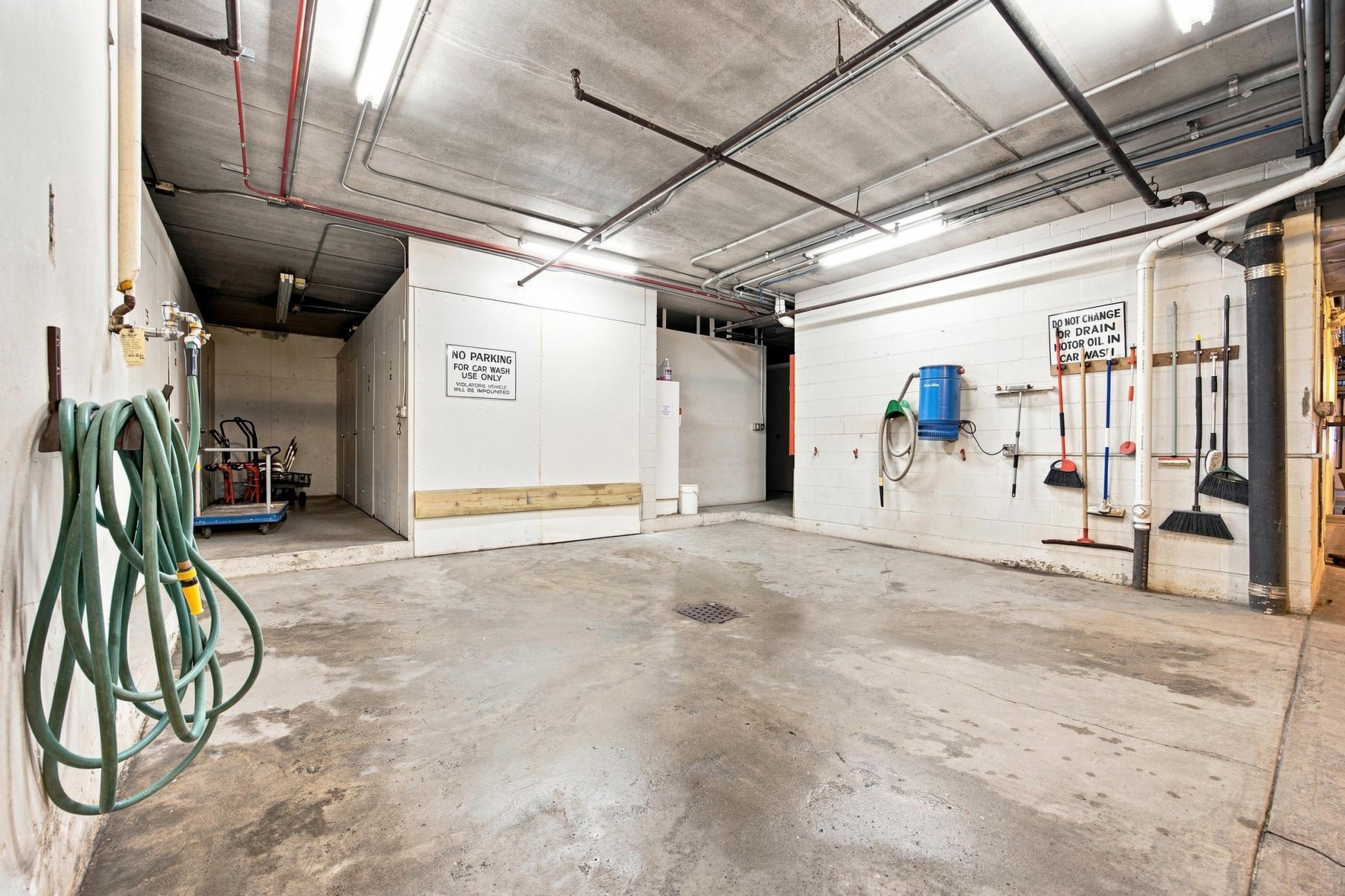 1978 condo for sale at 105 3rd Street N, Unit 203 in Moorhead, MN — 2 bed, 2 bath (photo 28 of 36)