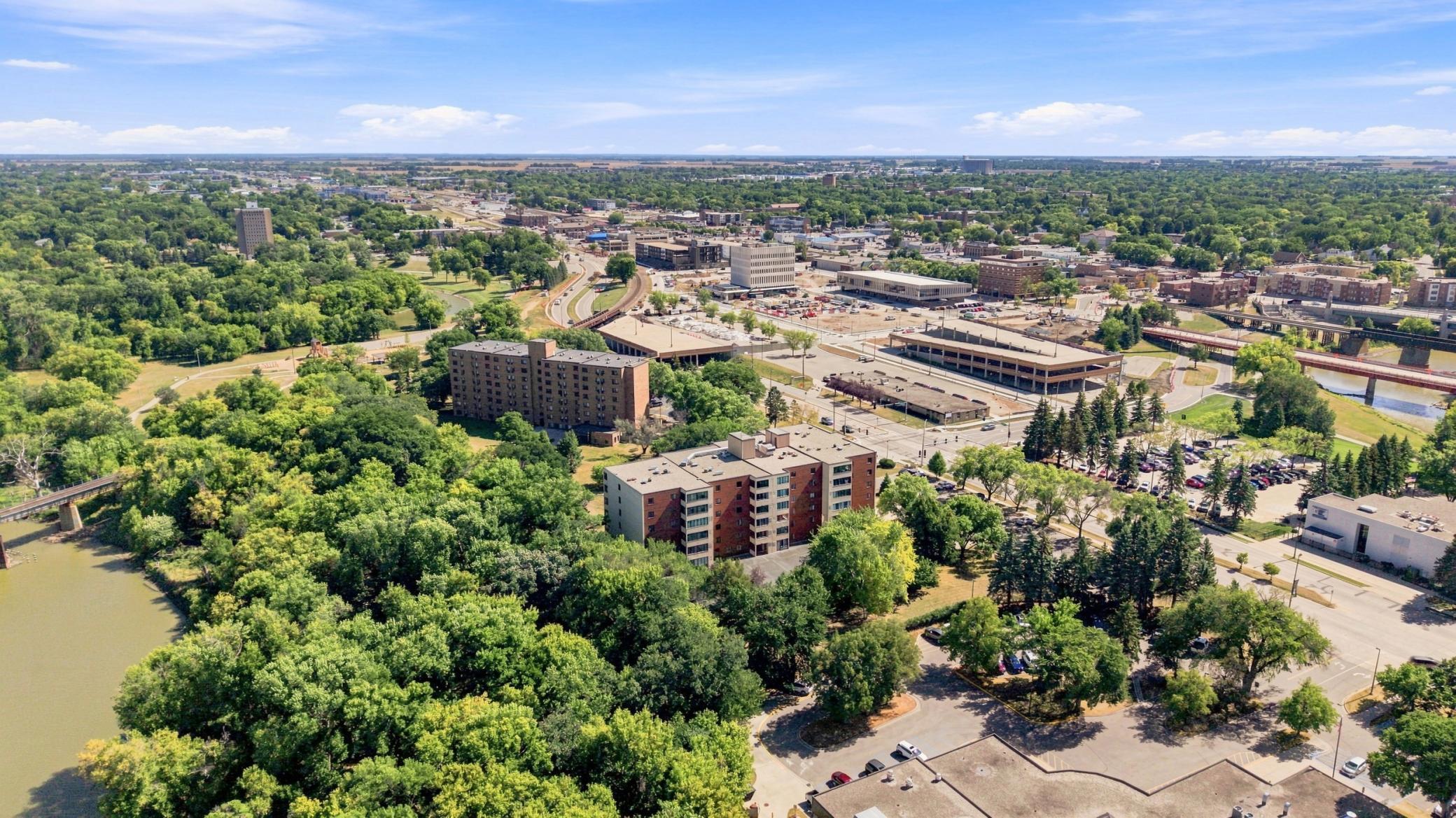 1978 condo for sale at 105 3rd Street N, Unit 203 in Moorhead, MN — 2 bed, 2 bath (photo 36 of 36)