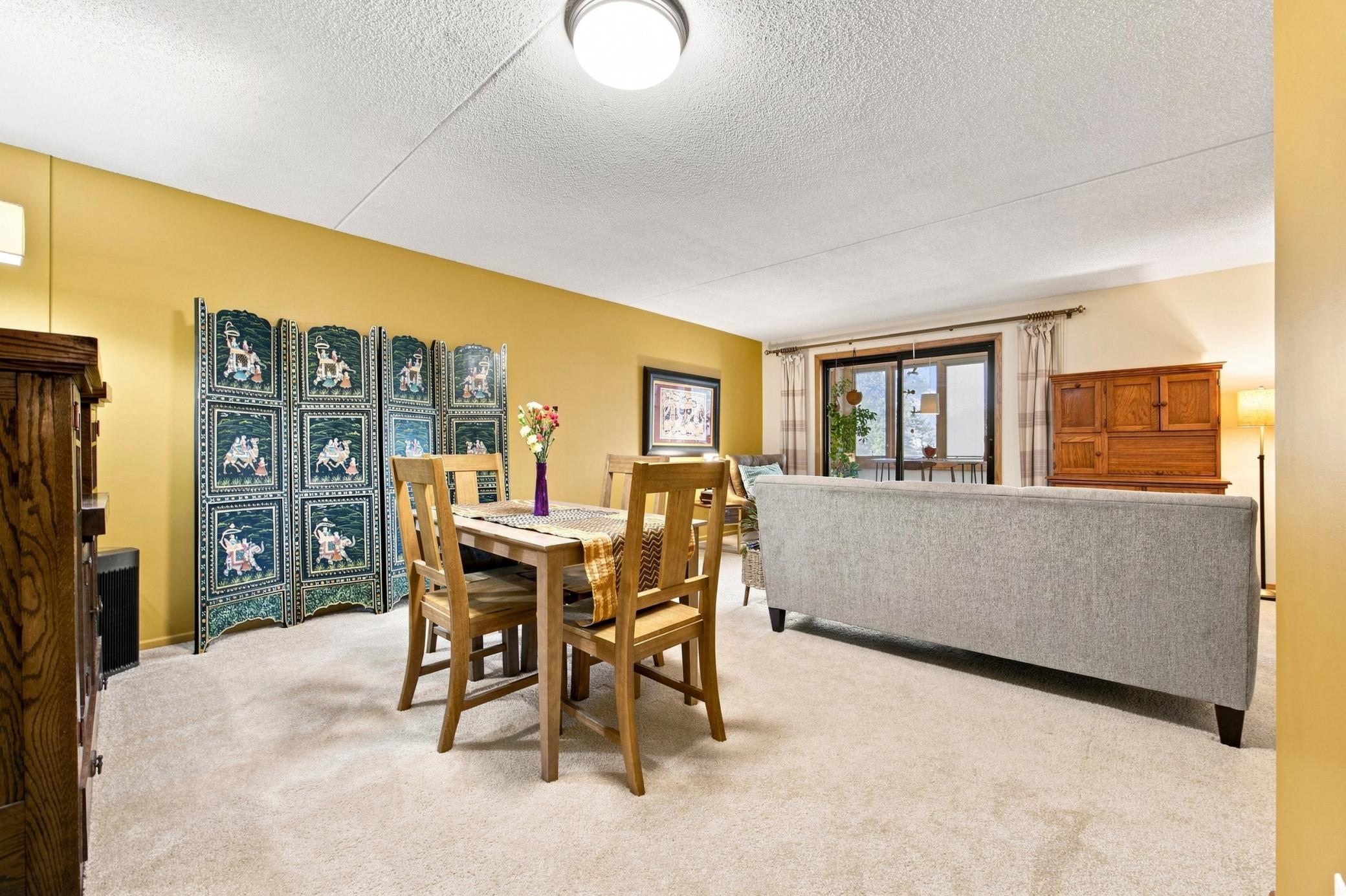 1978 condo for sale at 105 3rd Street N, Unit 203 in Moorhead, MN — 2 bed, 2 bath (photo 9 of 36)