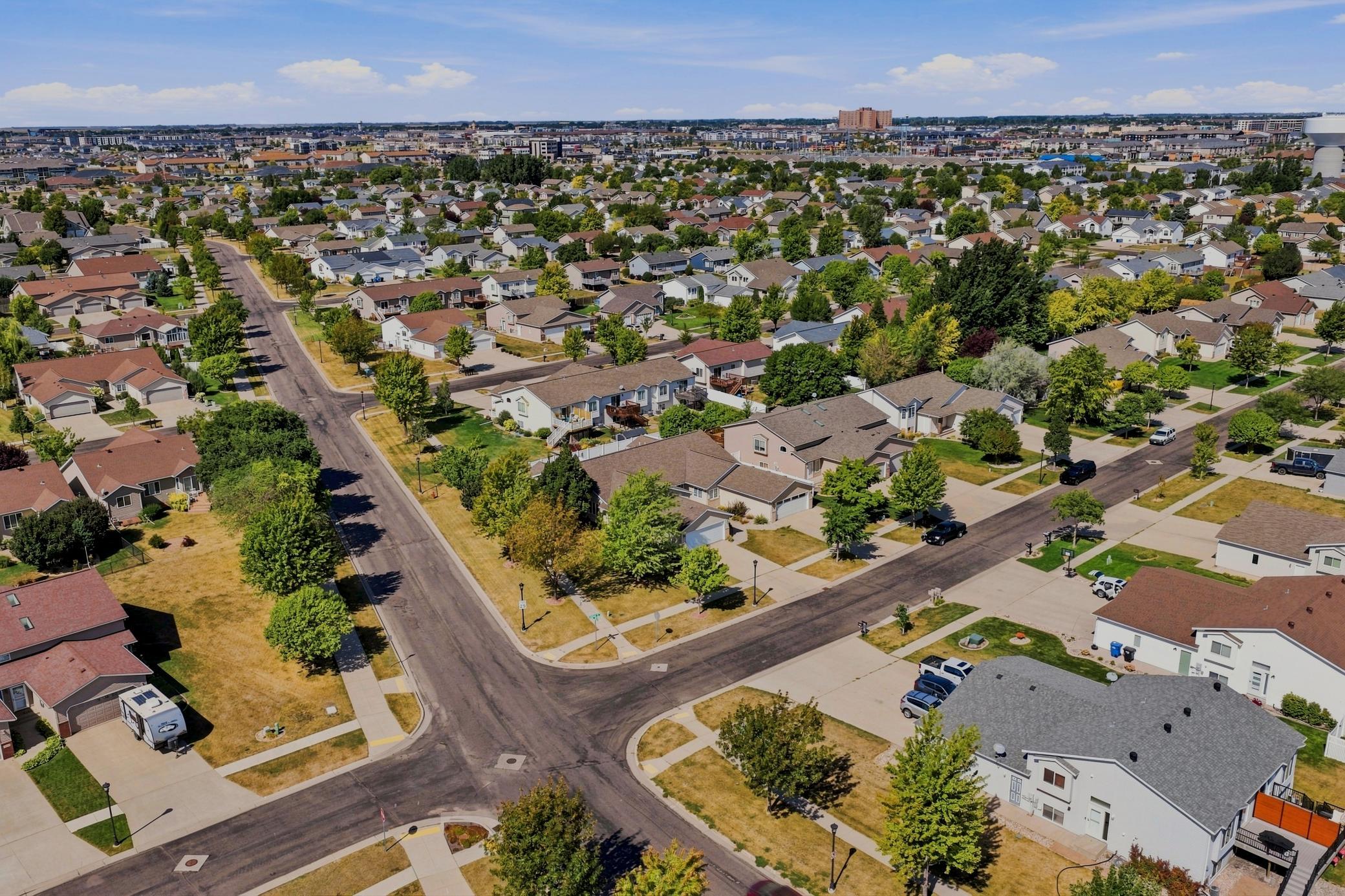 2003 twin home for sale at 3595 Harrison Street S in Fargo, ND — 3 bed, 2 bath (photo 45 of 50)
