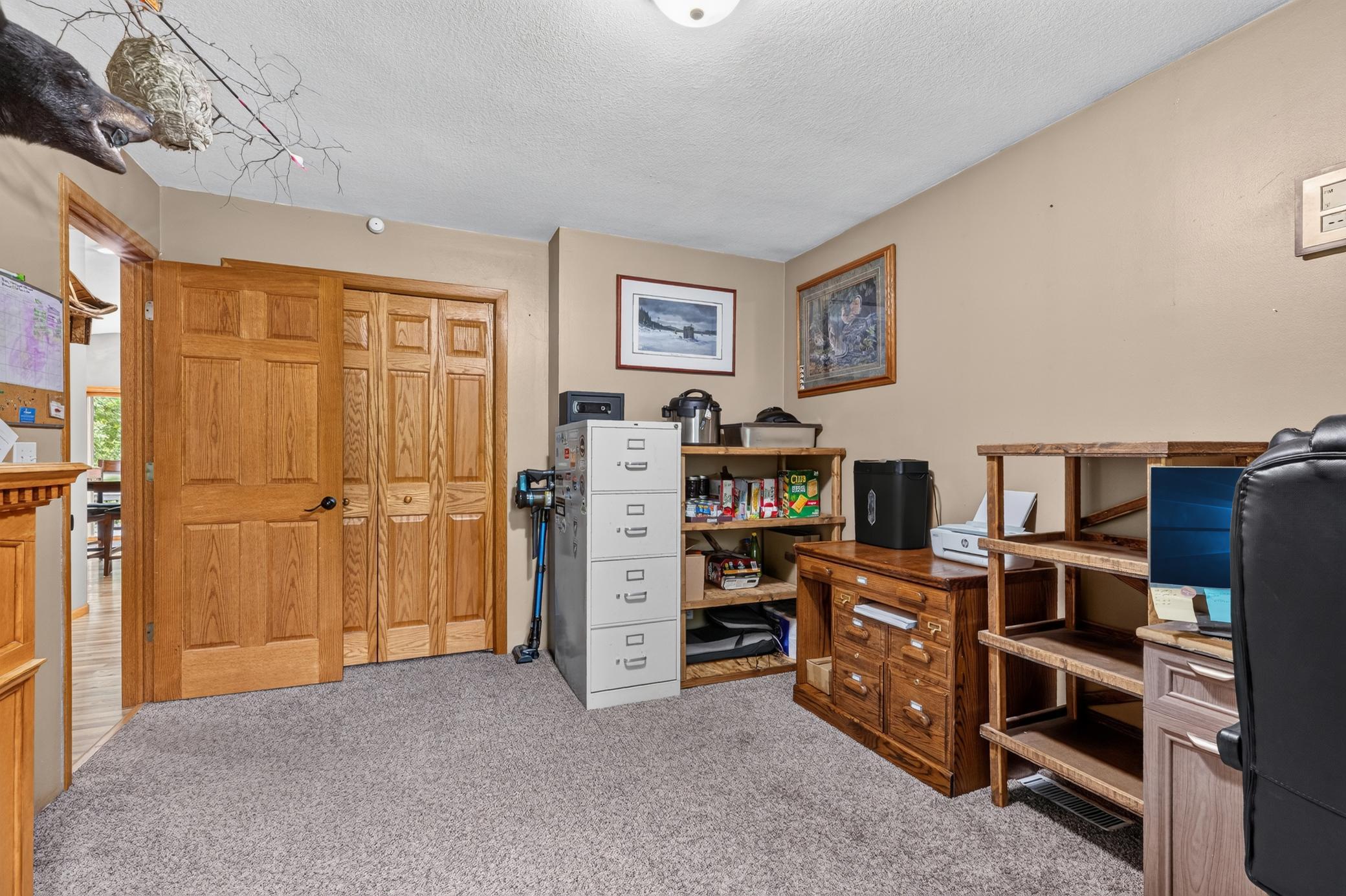 1990 single family home for sale at 16046 Woodrow Road in Brainerd, MN — 4 bed, 2 bath (photo 13 of 35)