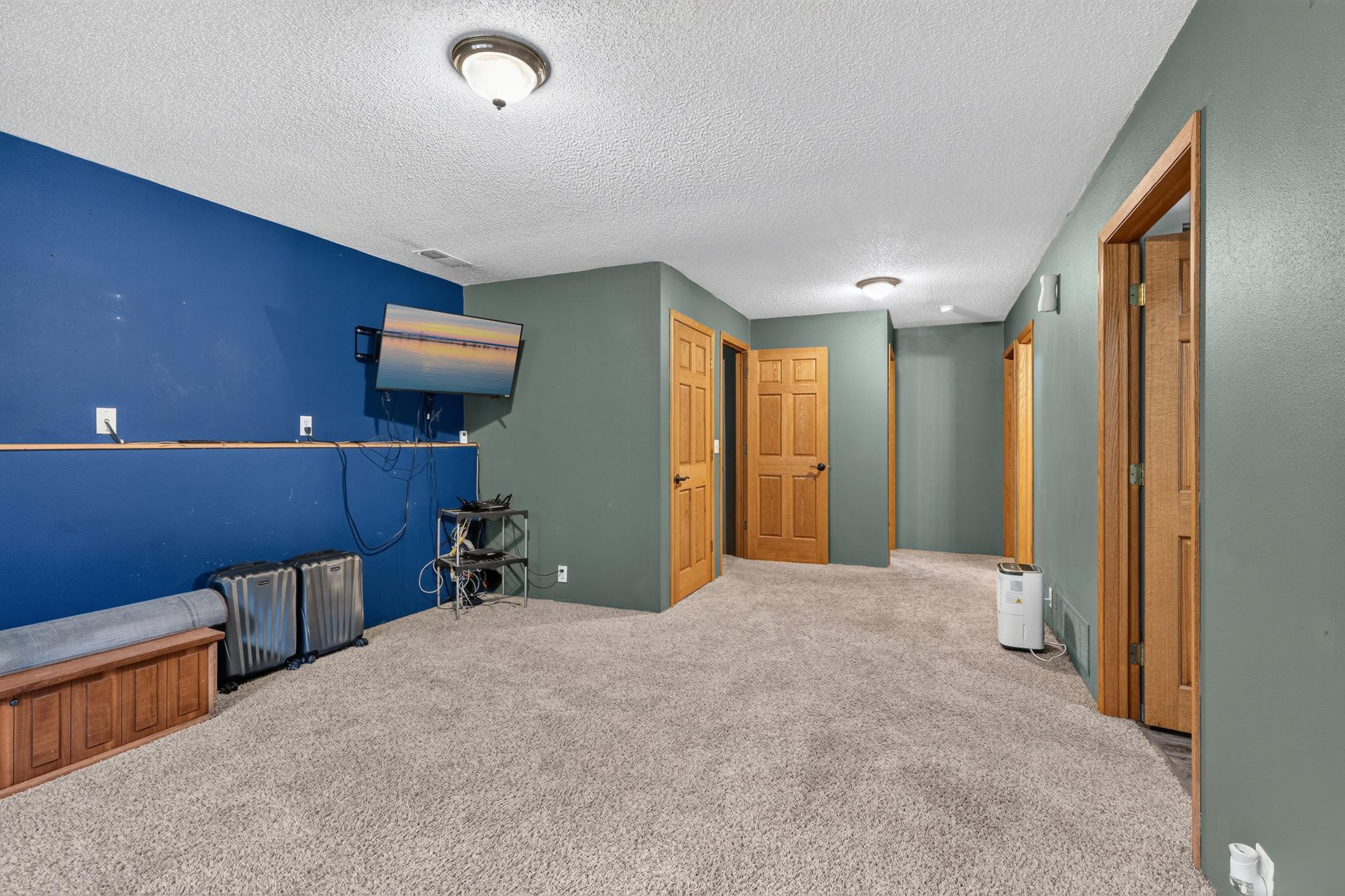 1990 single family home for sale at 16046 Woodrow Road in Brainerd, MN — 4 bed, 2 bath (photo 18 of 35)