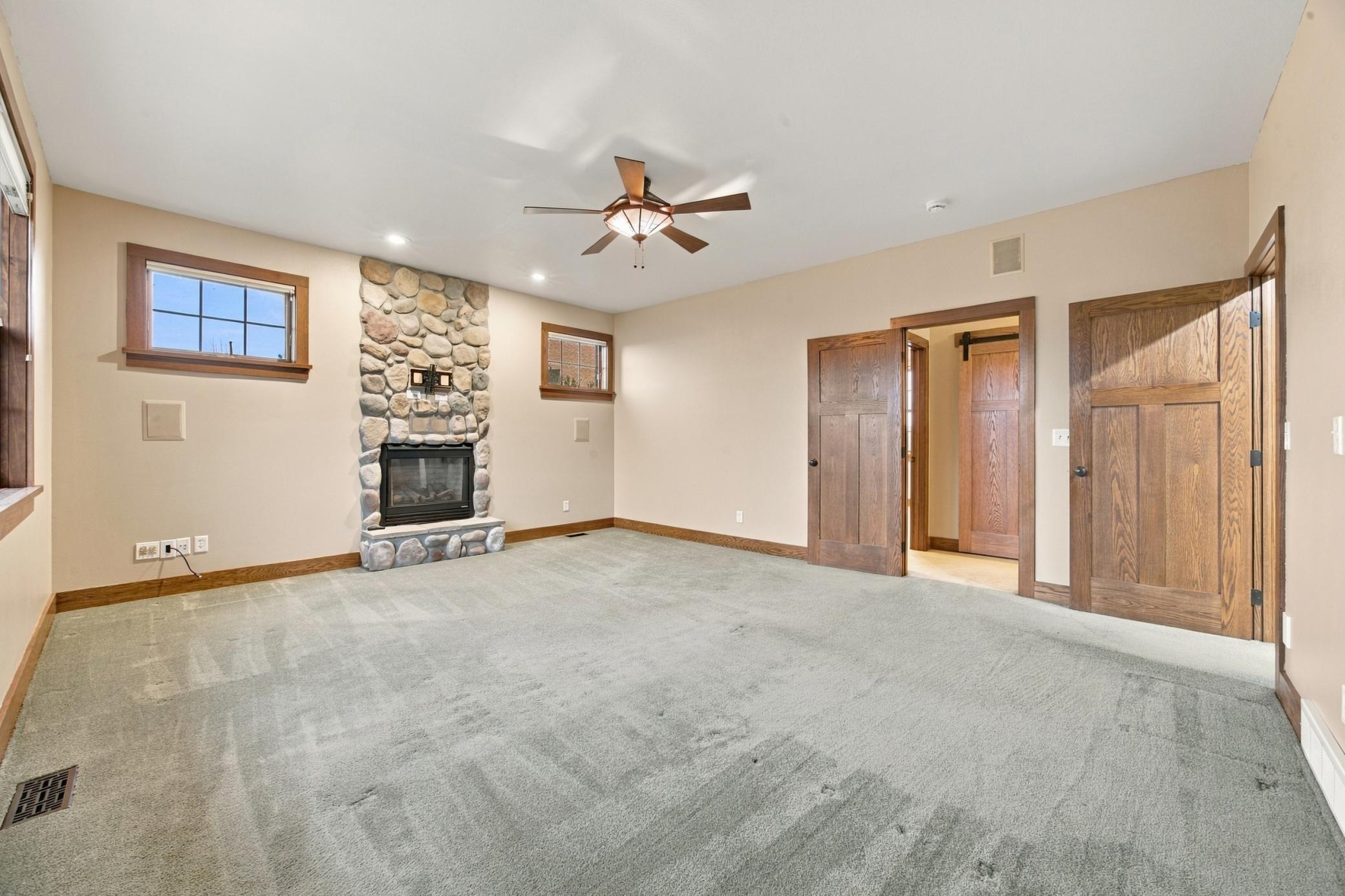 2005 single family home for sale at 7107 Maple Lane in Horace, ND — 4 bed, 4 bath (photo 23 of 72)