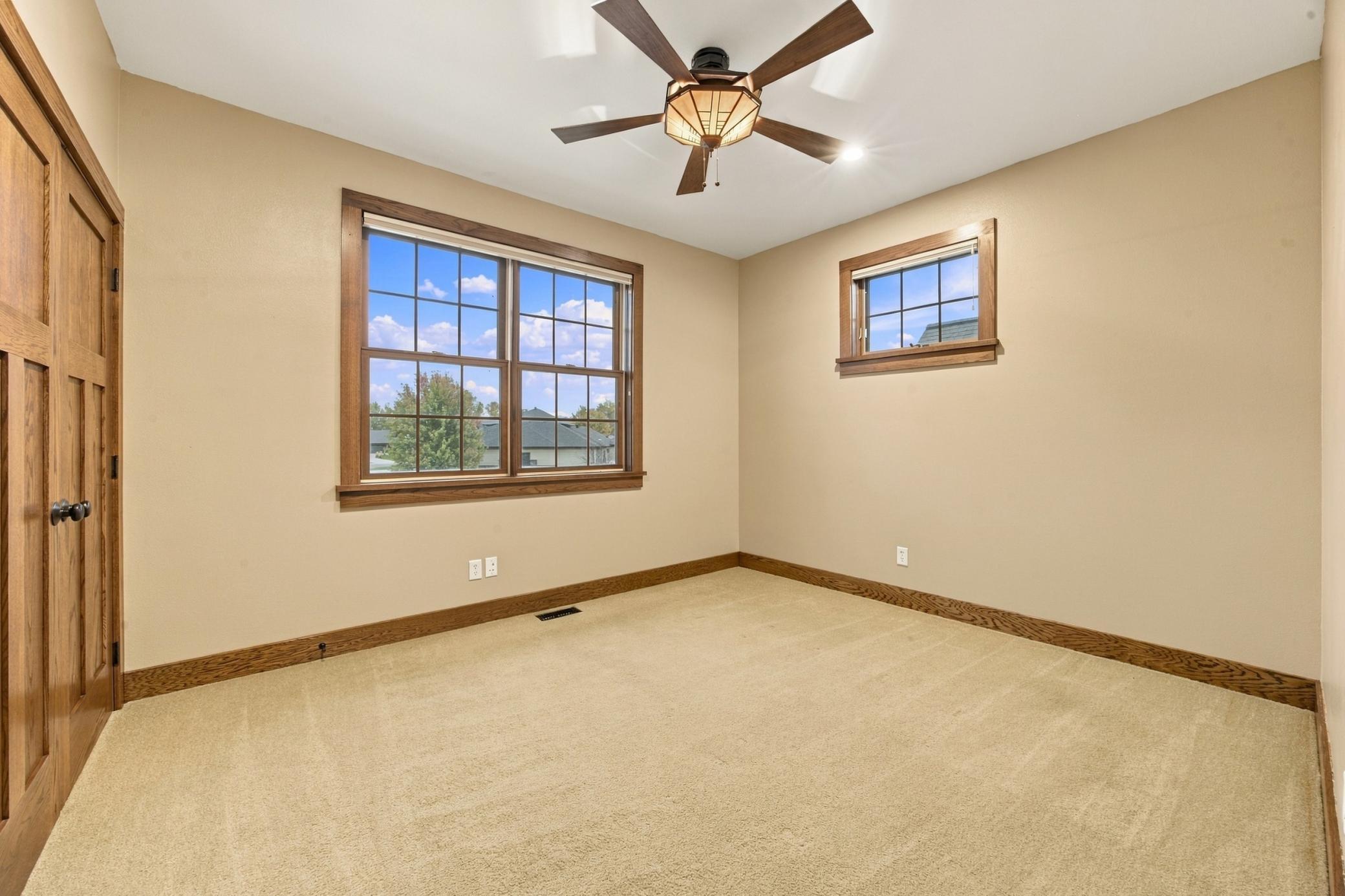 2005 single family home for sale at 7107 Maple Lane in Horace, ND — 4 bed, 4 bath (photo 26 of 72)