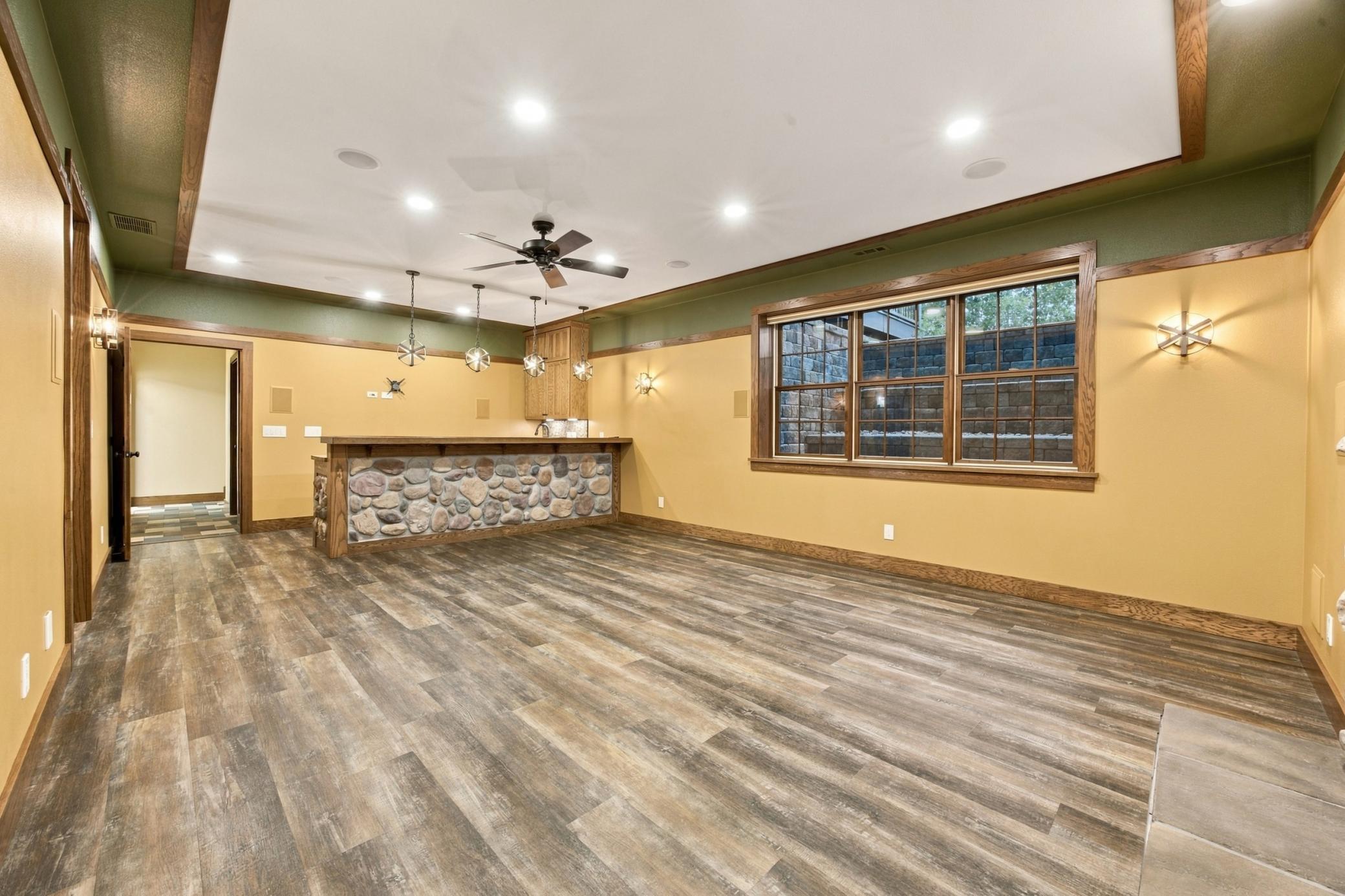 2005 single family home for sale at 7107 Maple Lane in Horace, ND — 4 bed, 4 bath (photo 42 of 72)