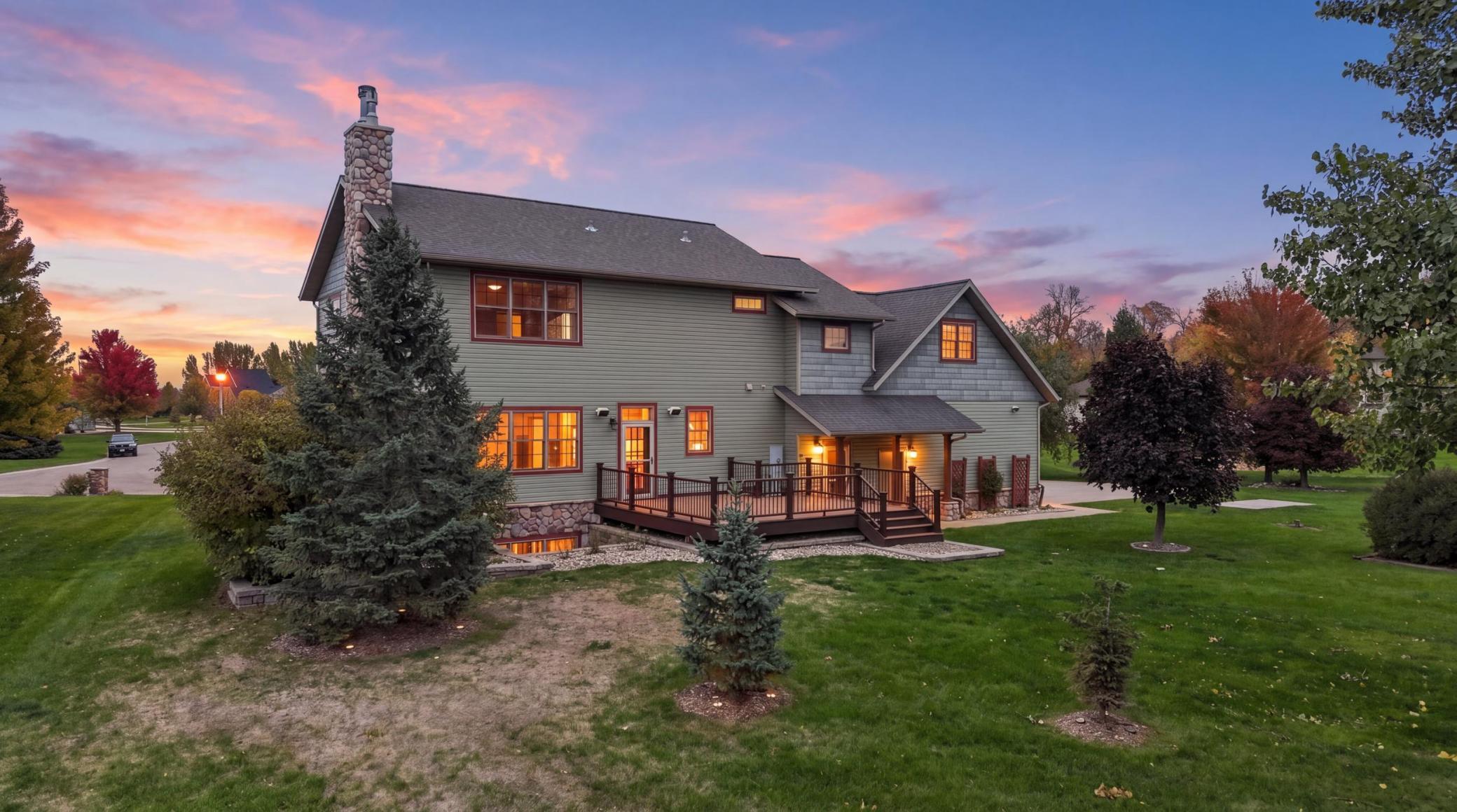 2005 single family home for sale at 7107 Maple Lane in Horace, ND — 4 bed, 4 bath (photo 55 of 72)