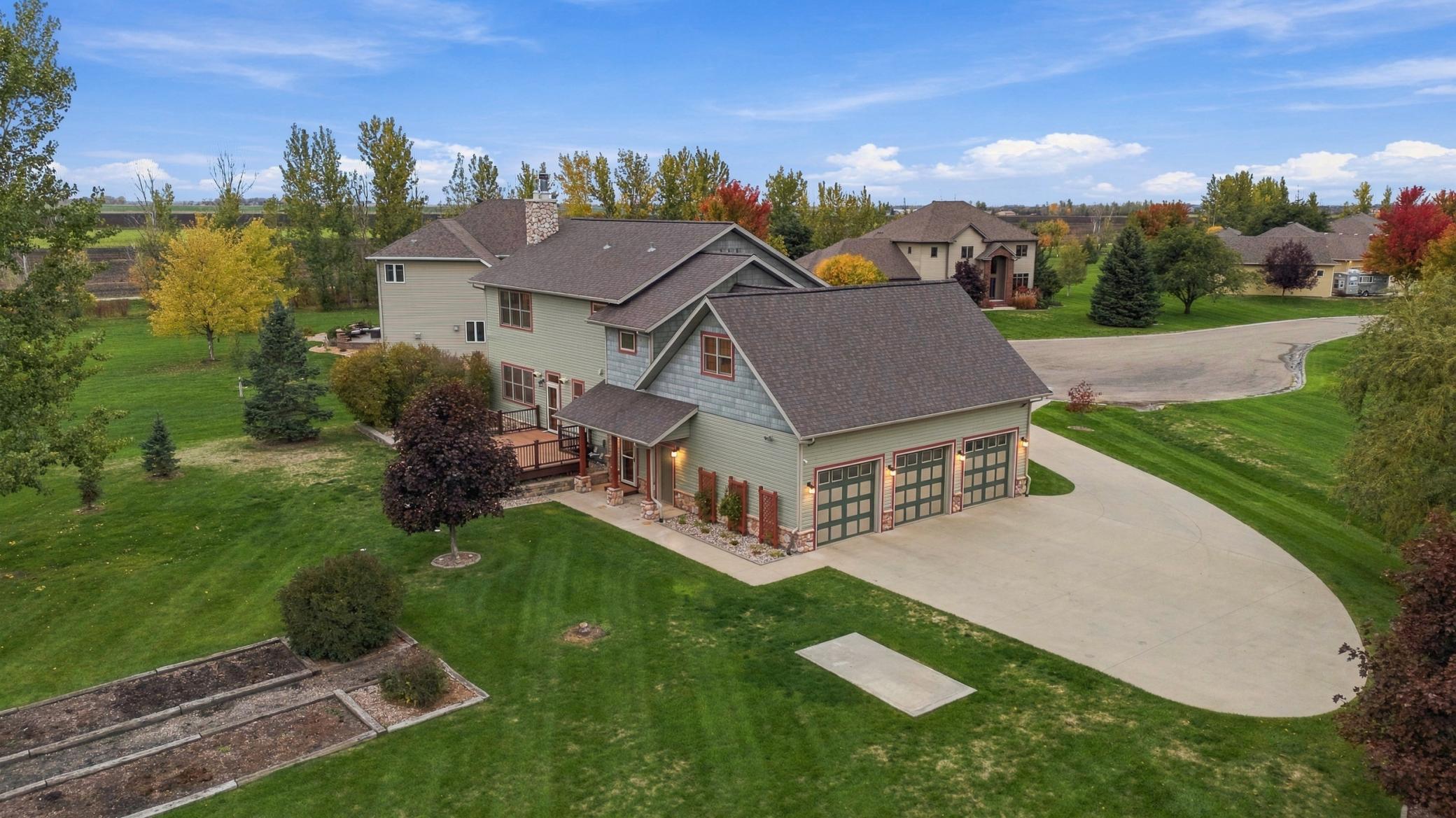 2005 single family home for sale at 7107 Maple Lane in Horace, ND — 4 bed, 4 bath (photo 58 of 72)