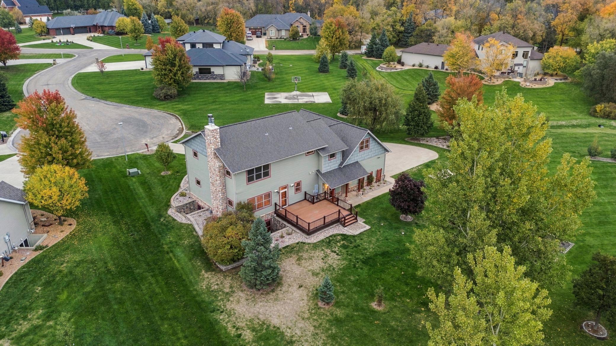 2005 single family home for sale at 7107 Maple Lane in Horace, ND — 4 bed, 4 bath (photo 59 of 72)