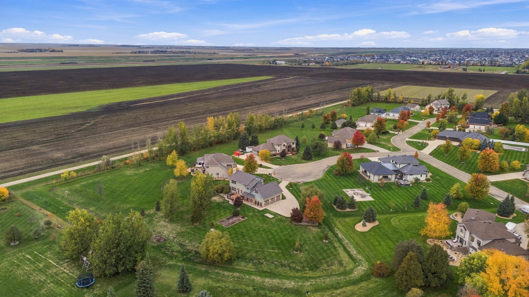 2005 single family home for sale at 7107 Maple Lane in Horace, ND — 4 bed, 4 bath (photo 63 of 72)