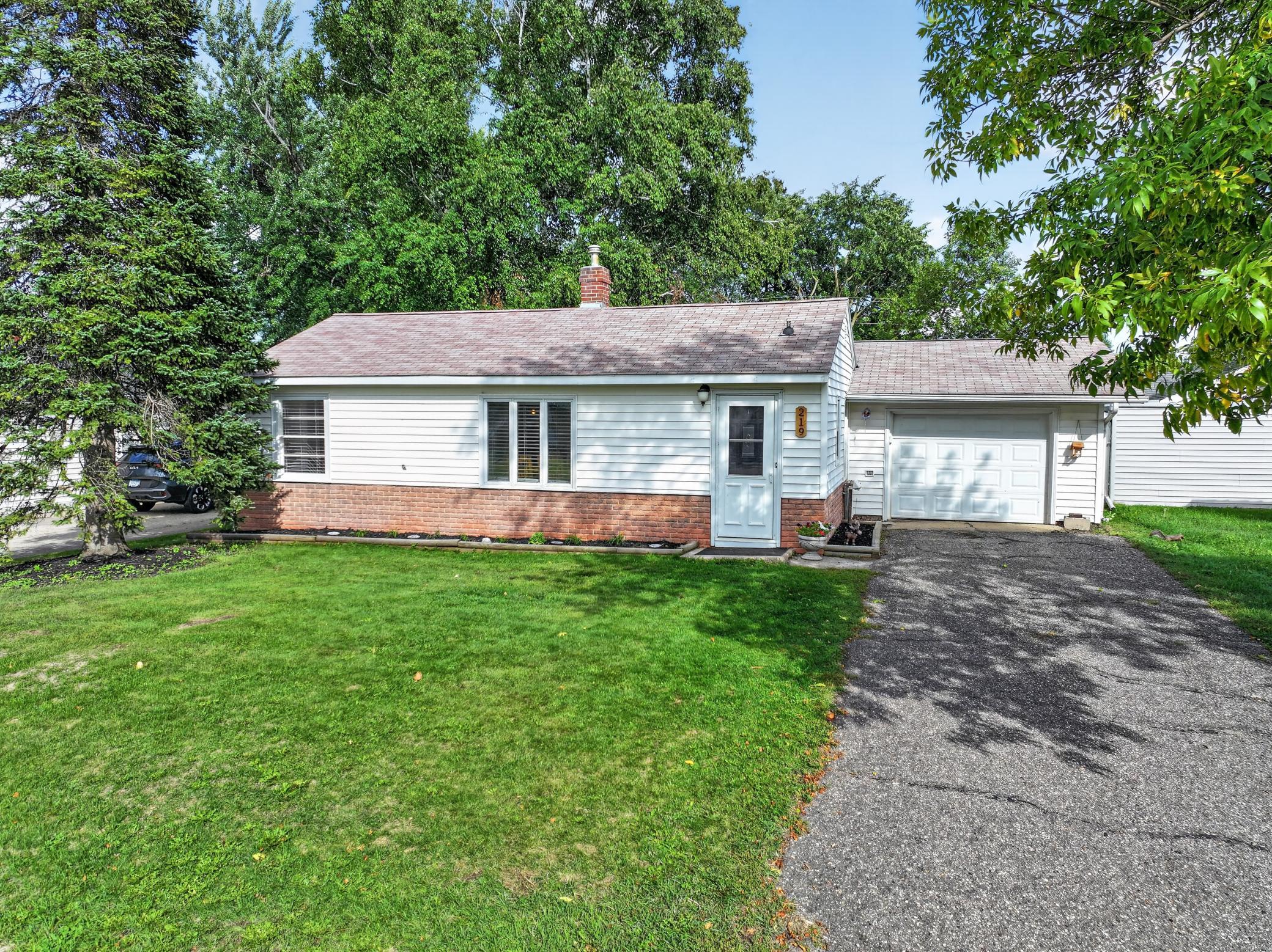 1940 single family home for sale at 219 S Dayton Avenue in Parkers Prairie, MN — 2 bed, 1 bath