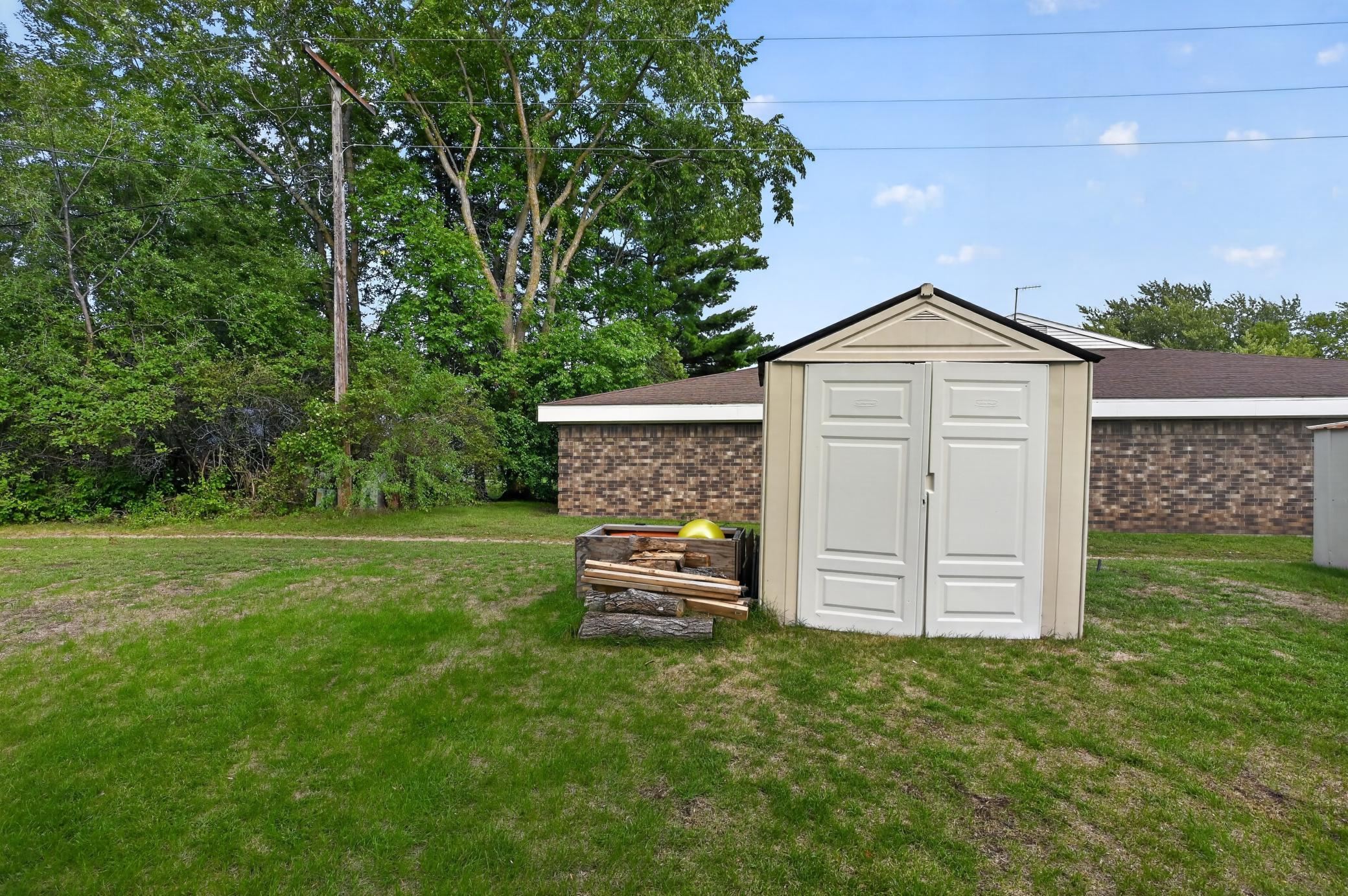 1940 single family home for sale at 219 S Dayton Avenue in Parkers Prairie, MN — 2 bed, 1 bath (photo 25 of 36)