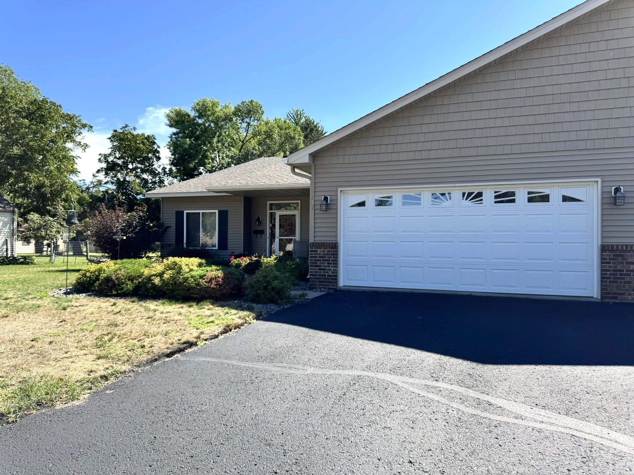 2006 townhouse for sale at 617 4th Street NW, Unit 1 in Aitkin, MN — 2 bed, 2 bath (photo 2 of 46)